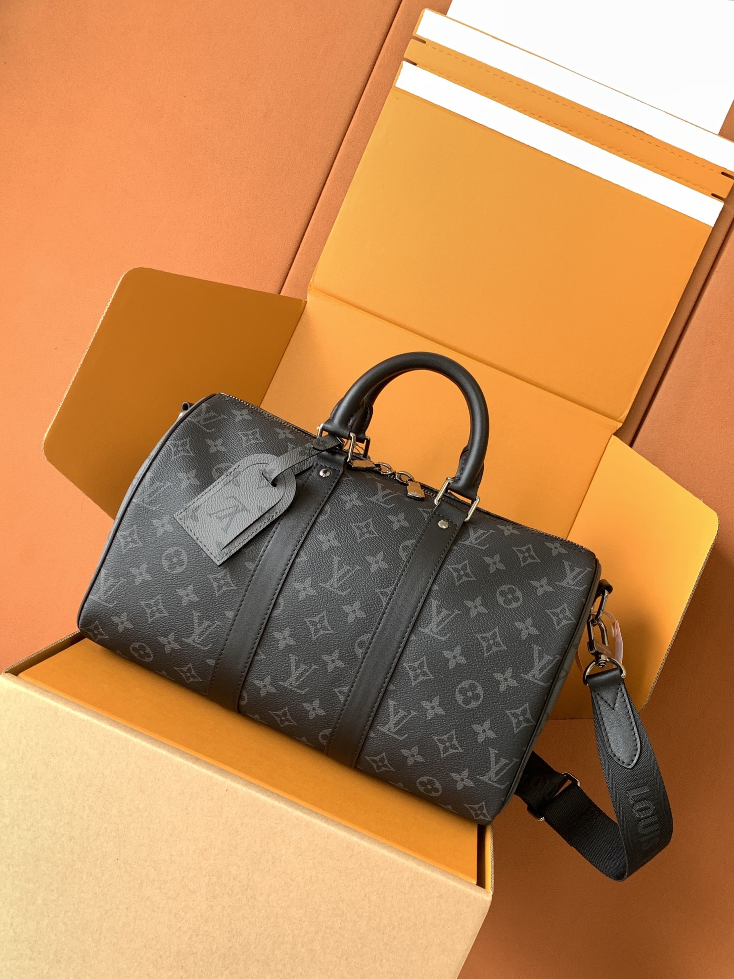 Louis Vuitton 全钢五金 M46655 皮料是