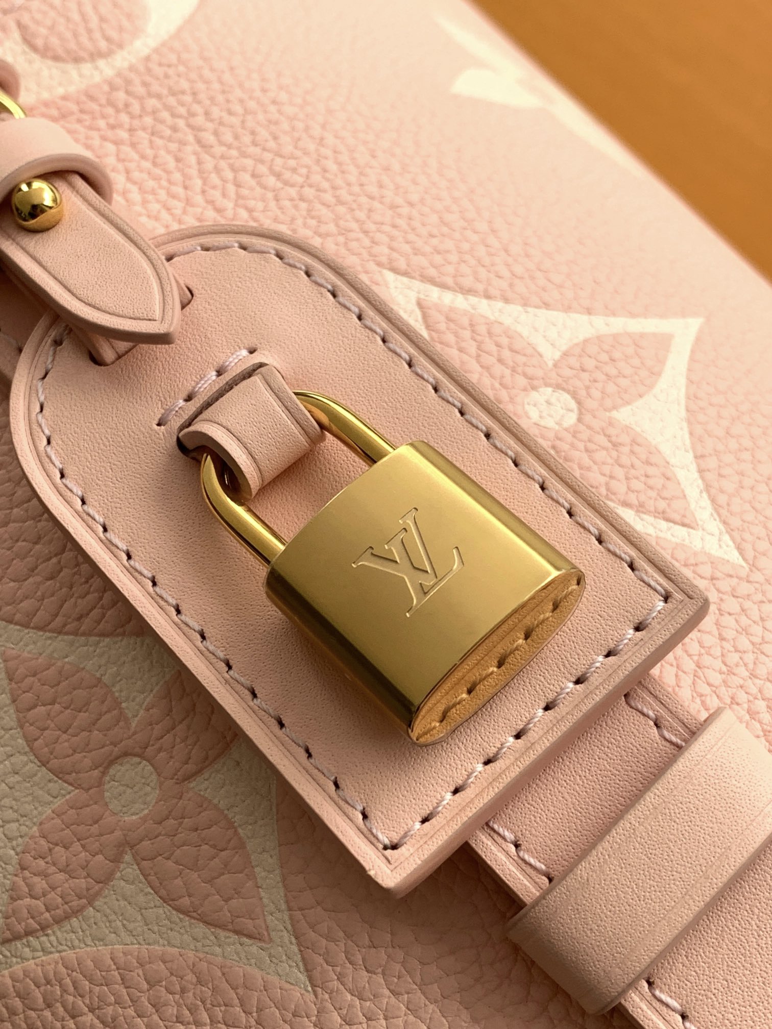 Louis Vuitton 163 芯片 配全套包装【 全钢五金