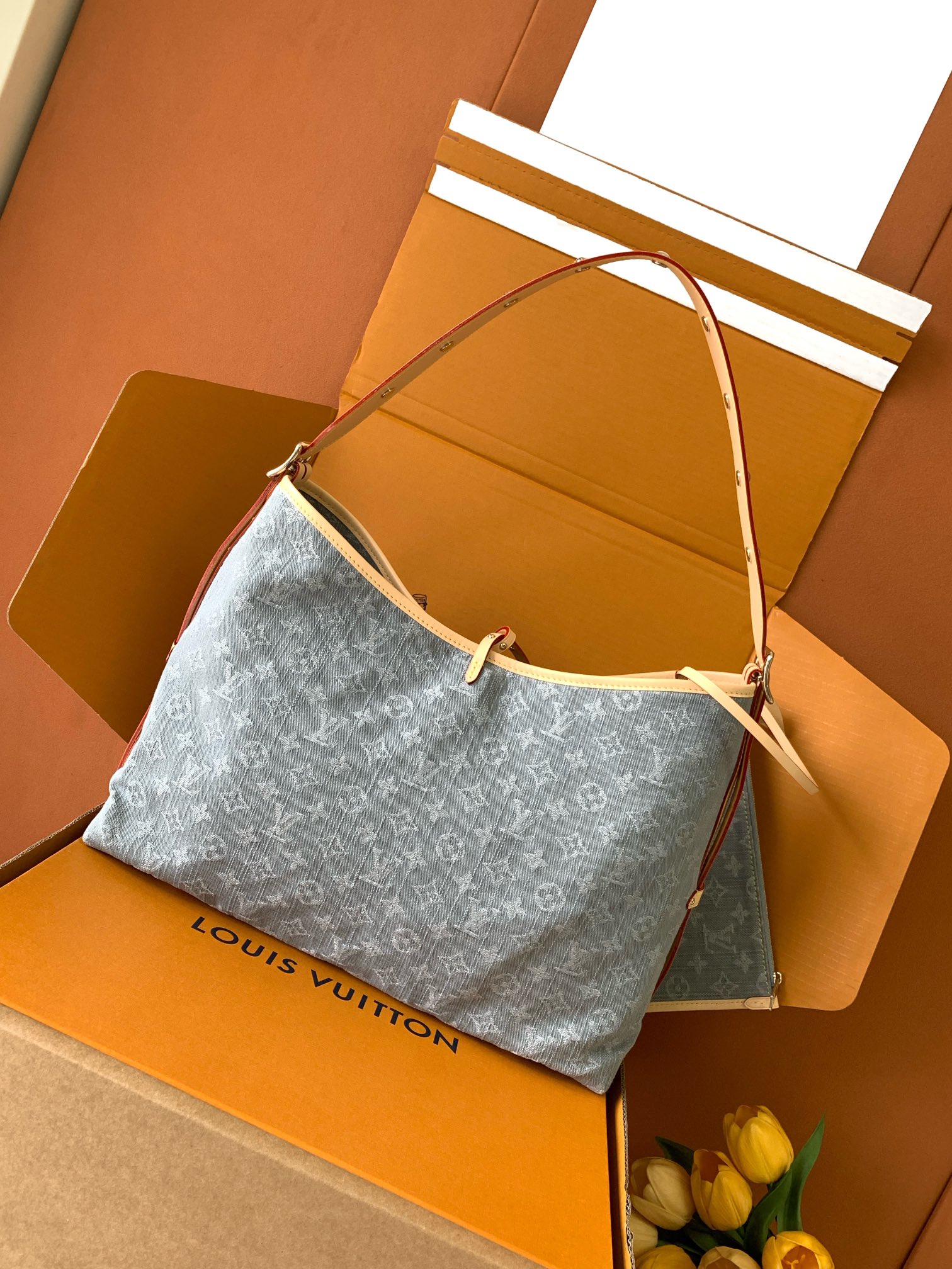 【特级MB牛仔布】CARRYALL 中号手袋型号:M13289材料:A+级全钢五金,进口高弹面料包装:全