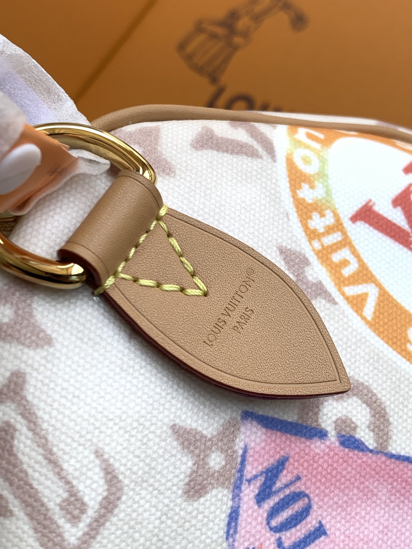 【 M14587 】特级全钢 本款 Speedy Soft 30 手袋以复古笔触演绎 Monogram