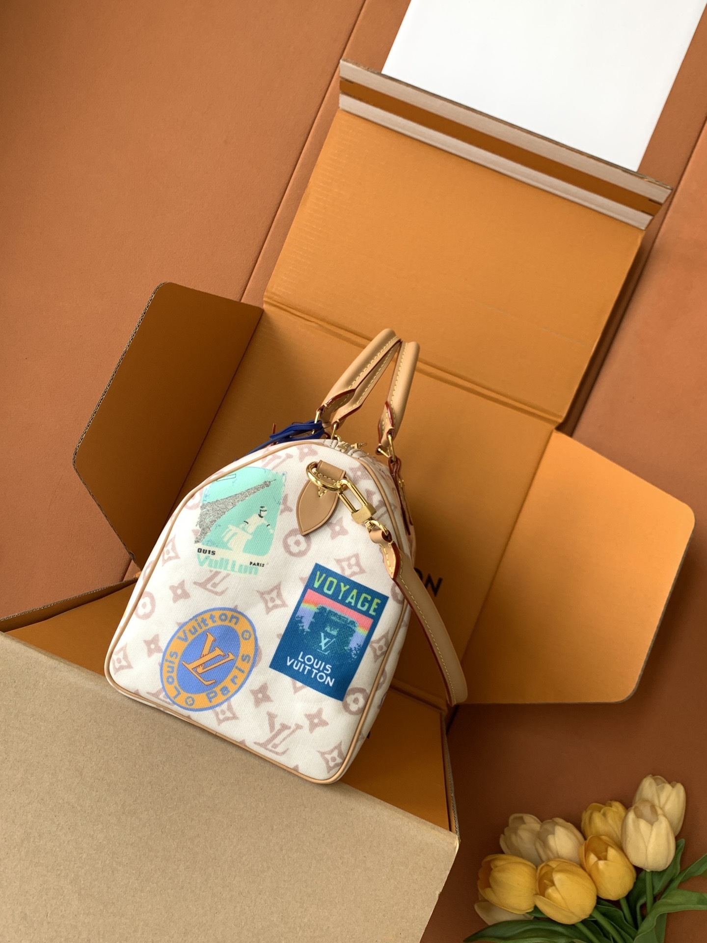 【 M14587 】特级全钢 本款 Speedy Soft 30 手袋以复古笔触演绎 Monogram