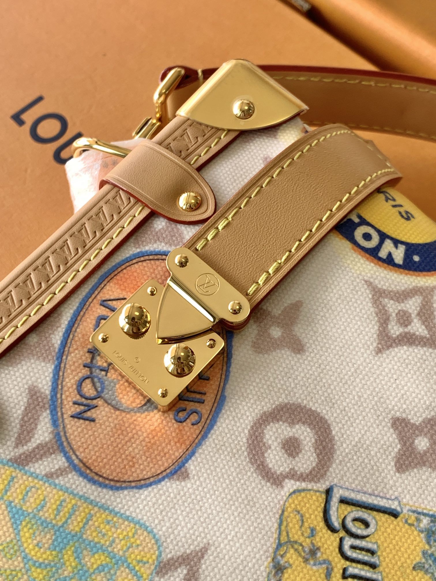 特级全钢 ✨M14606,徽章软盒子 当季新款 SIDE TRUNK Js中号手袋 本款 Side Tr