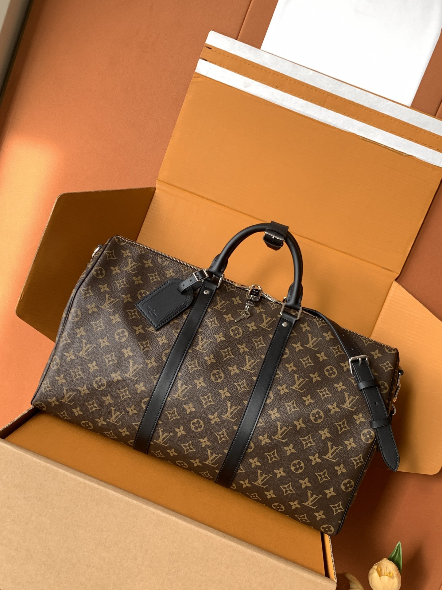 特级全钢。 免税版LV KEEPALL 60旅行袋（配肩带）型号：M56713老花配黑皮50💫 升级回货