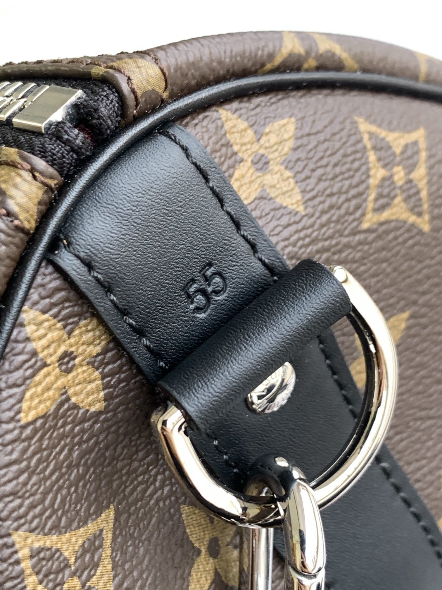 特级全钢 免税版LV KEEPALL 55旅行袋(配肩带)型号:M56714老花配黑皮55💫 升级回货!