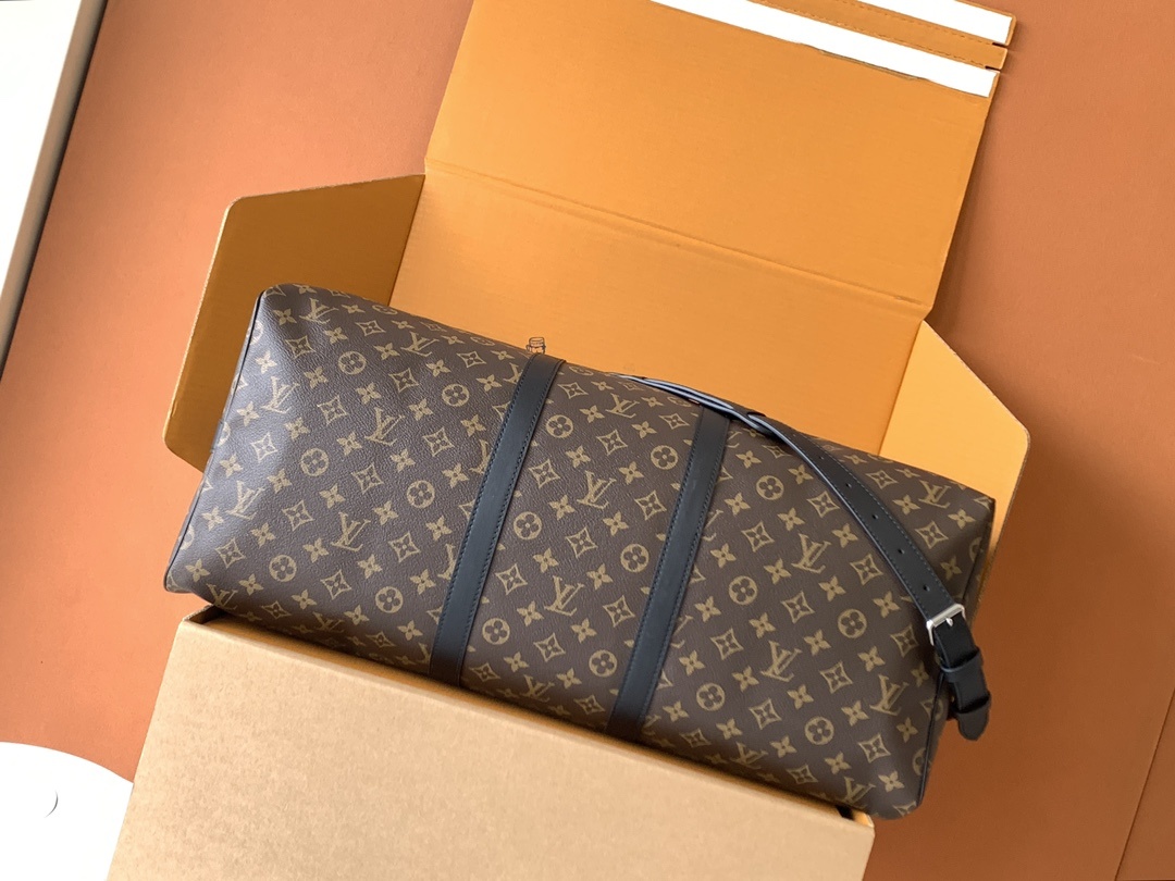特级全钢 免税版LV KEEPALL 55旅行袋(配肩带)型号:M56714老花配黑皮55💫 升级回货!