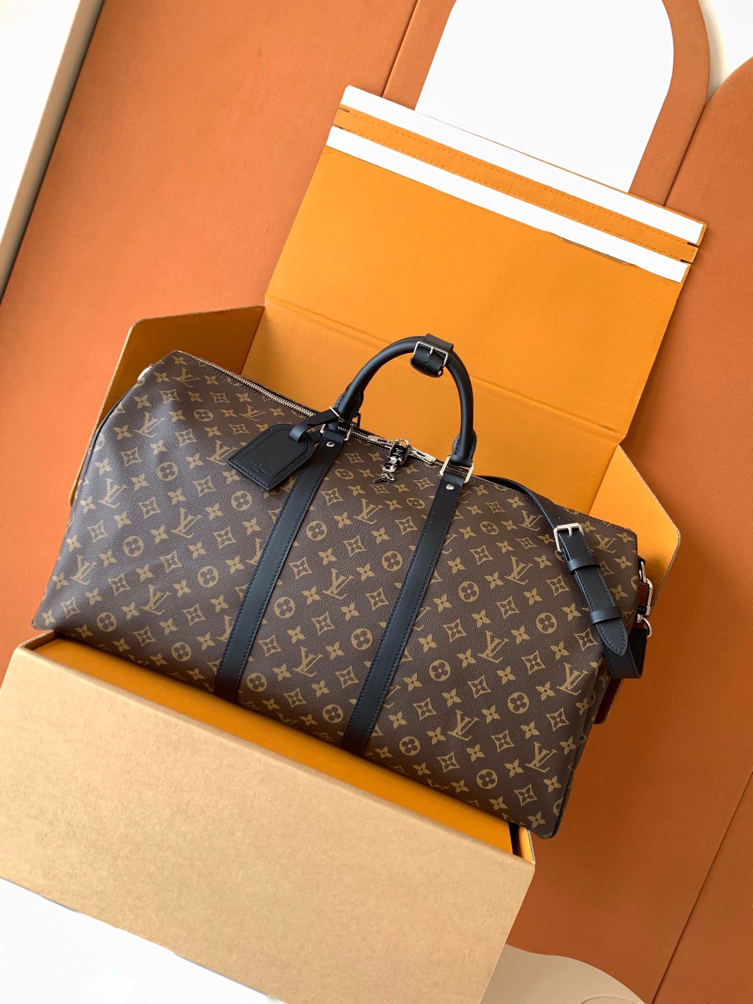 特级全钢 免税版LV KEEPALL 55旅行袋（配肩带）型号：M56714老花配黑皮55💫 升级回货！