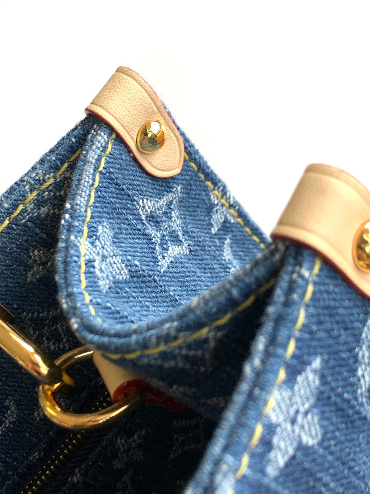 【特级MB牛仔布】ONTHEGO 小号手袋型号:M14633材料:A+级全钢五金,进口高弹面料包装:全套