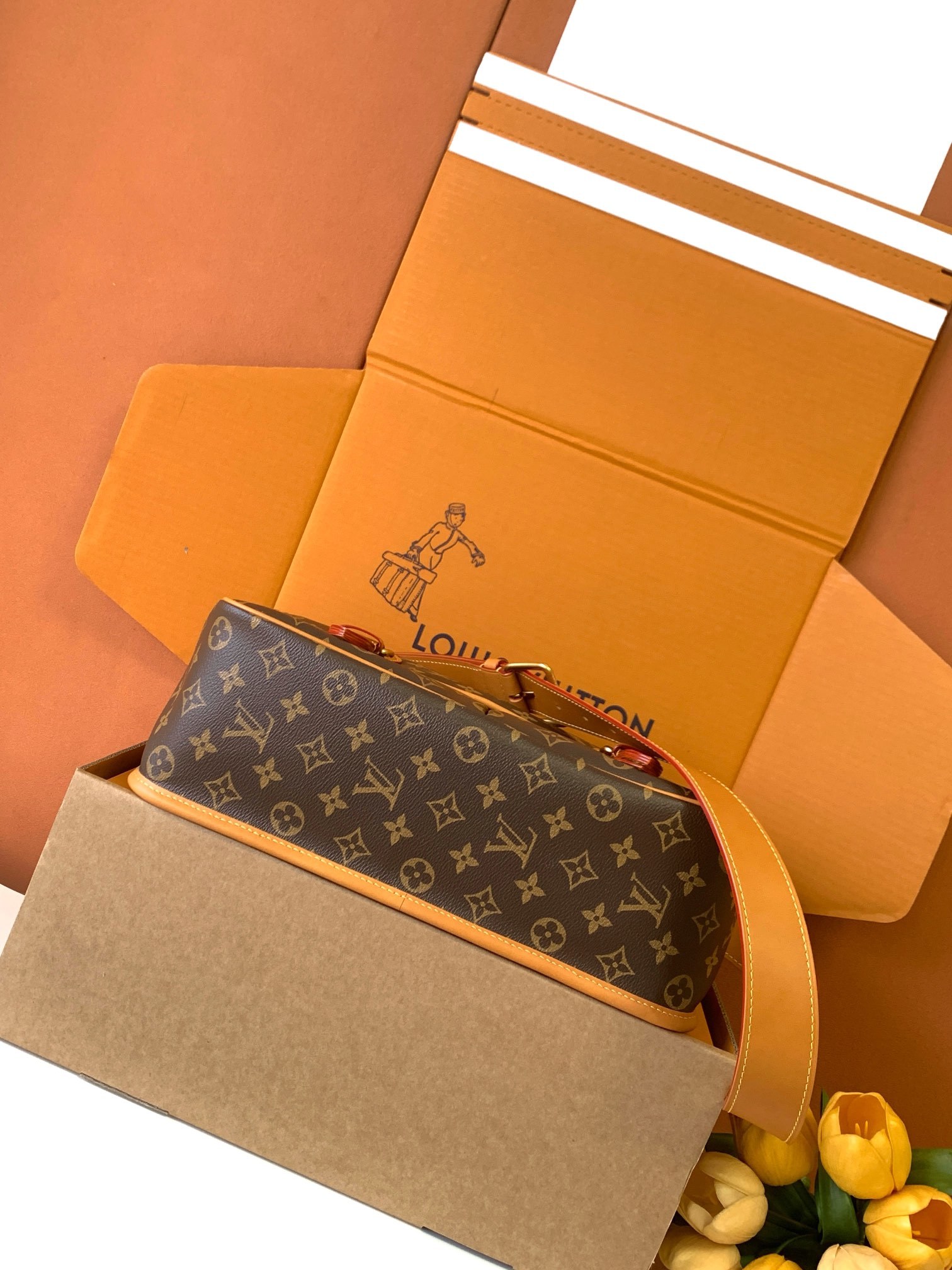 【Satchel 邮差包】特级全钢 M14723 老花/黄皮(复古)向 1990 年代的经典 Gibec