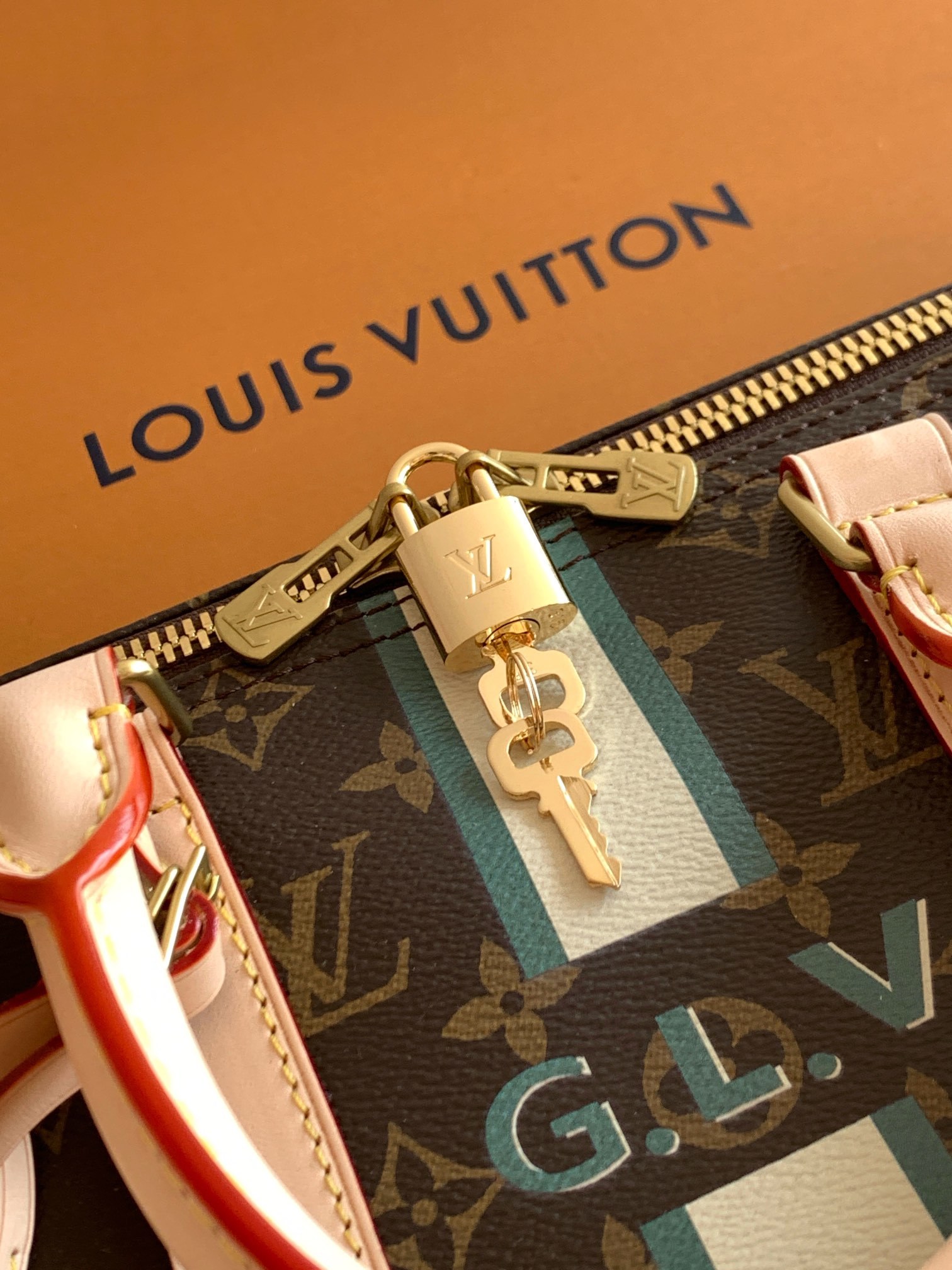 【特级MB原厂皮芯片版】KEEPALL BANDOULIÈRE 45 旅行袋型号:材料:A级全钢五金,进