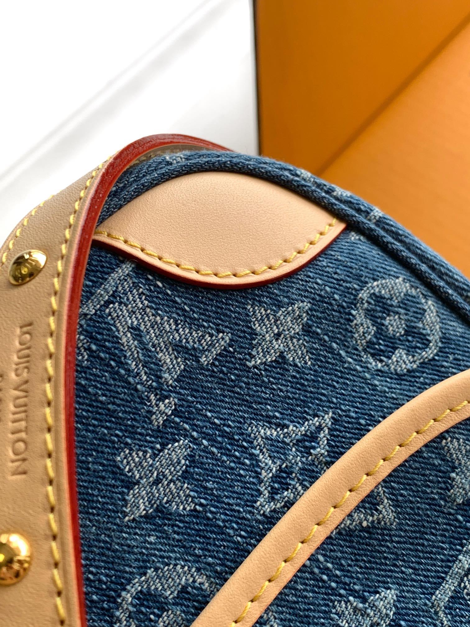 【特级MB163c芯片版原厂皮】本款 Diane 手袋型号:M13070材料:A级全钢五金,进口原厂帆布