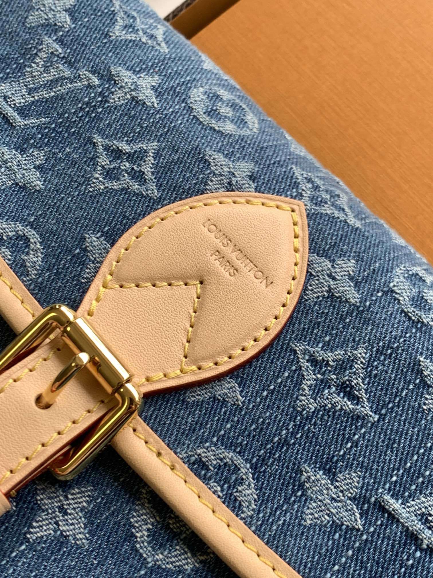 【特级MB163c芯片版原厂皮】本款 Diane 手袋型号:M13070材料:A级全钢五金,进口原厂帆布