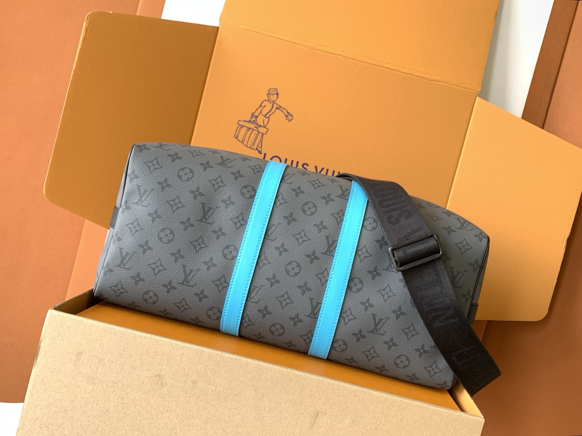 M11481 特级全钢 正品开发 原厂皮 芯片版 配全套专柜包装 本款 Keepall Bandouli