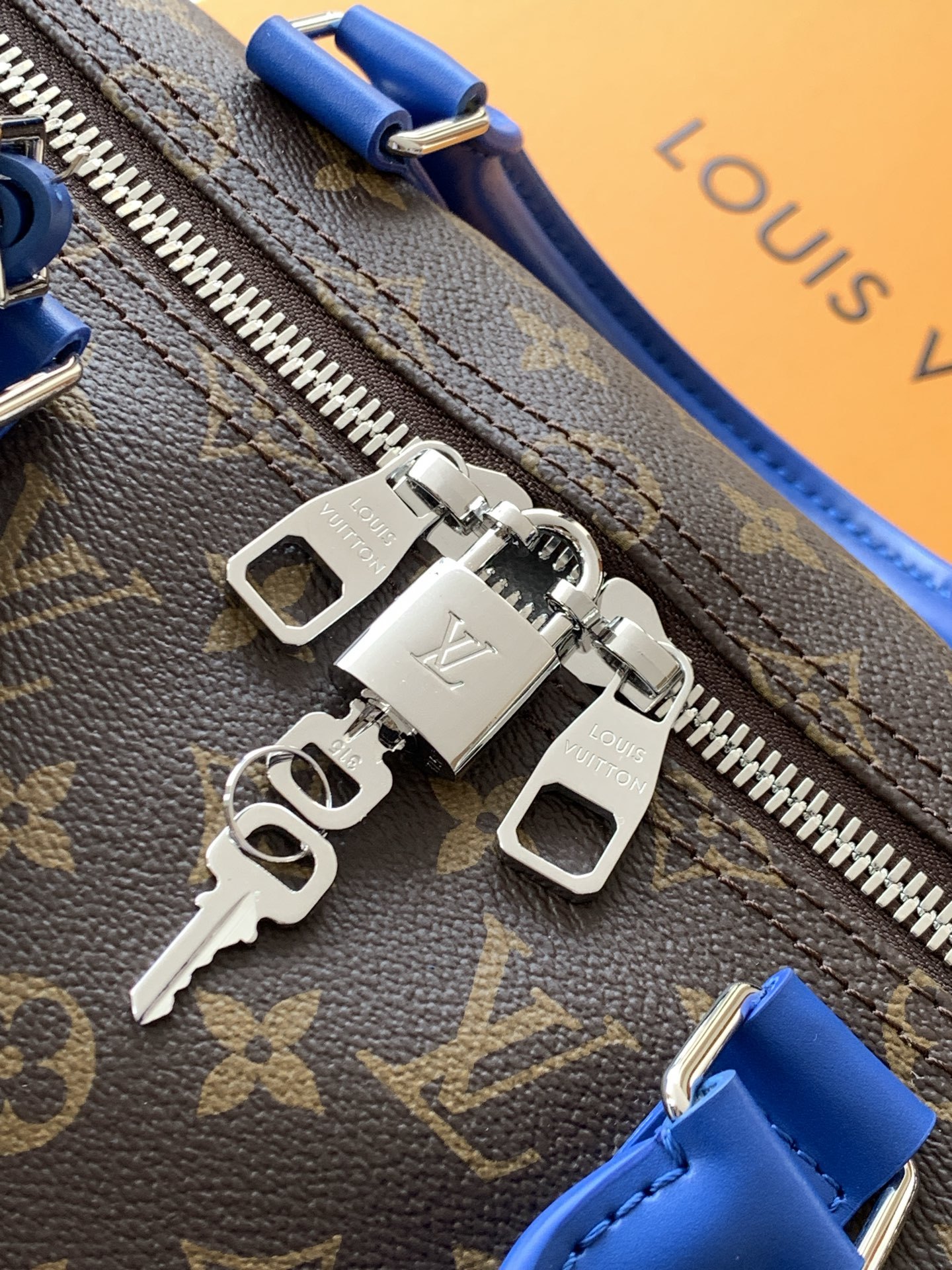 M12633【原厂皮 全钢 芯片版配全套专柜包装】 KEEPALL BANDOULIÈRE 50 旅行袋