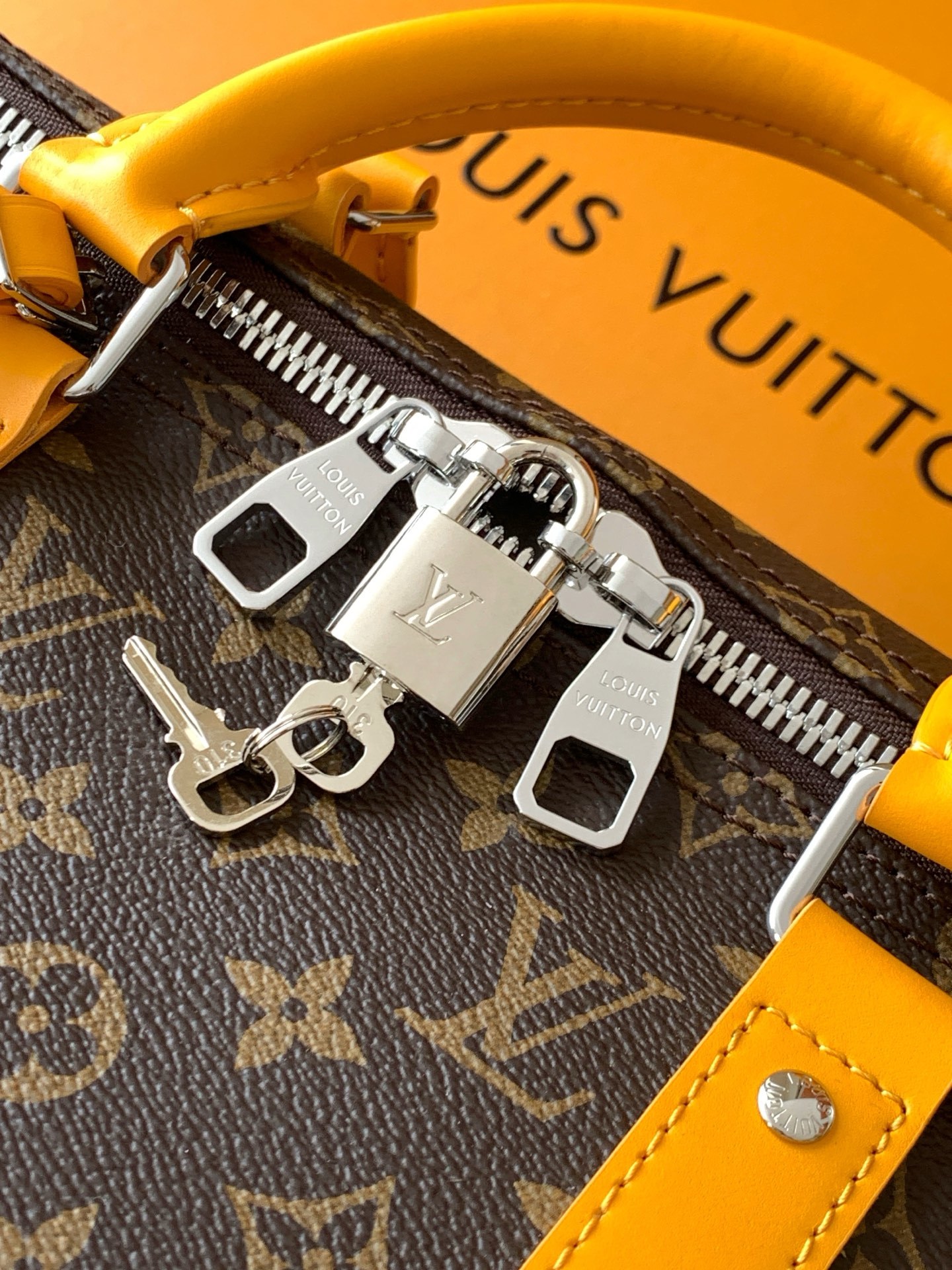 M12634【原厂皮 全钢 芯片版配全套专柜包装】 KEEPALL BANDOULIÈRE 50 旅行袋