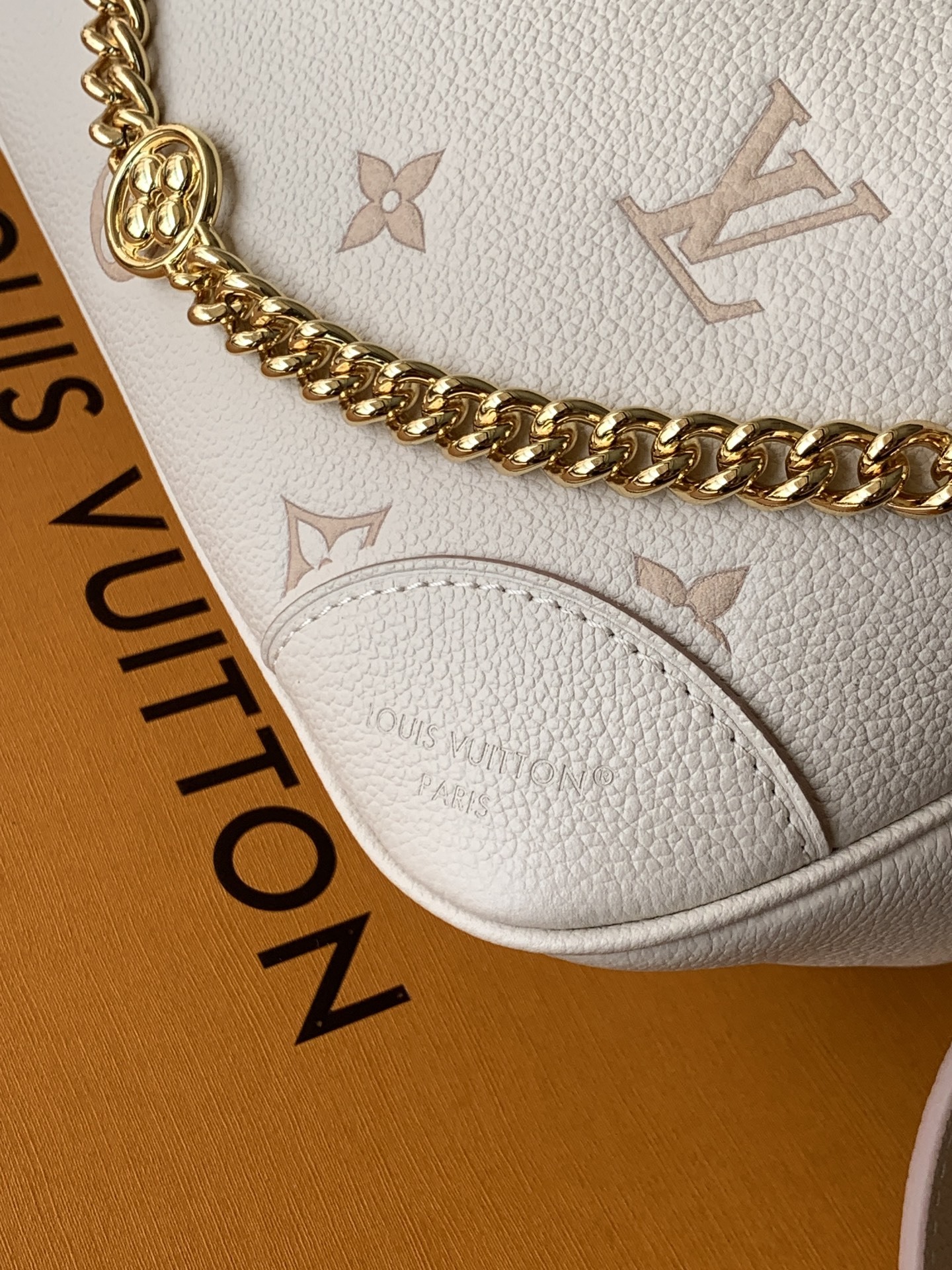 【特级MB163c芯片版原厂皮】BOULOGNE 手袋型号:M14634白色材料:A级全钢五金,进口原厂