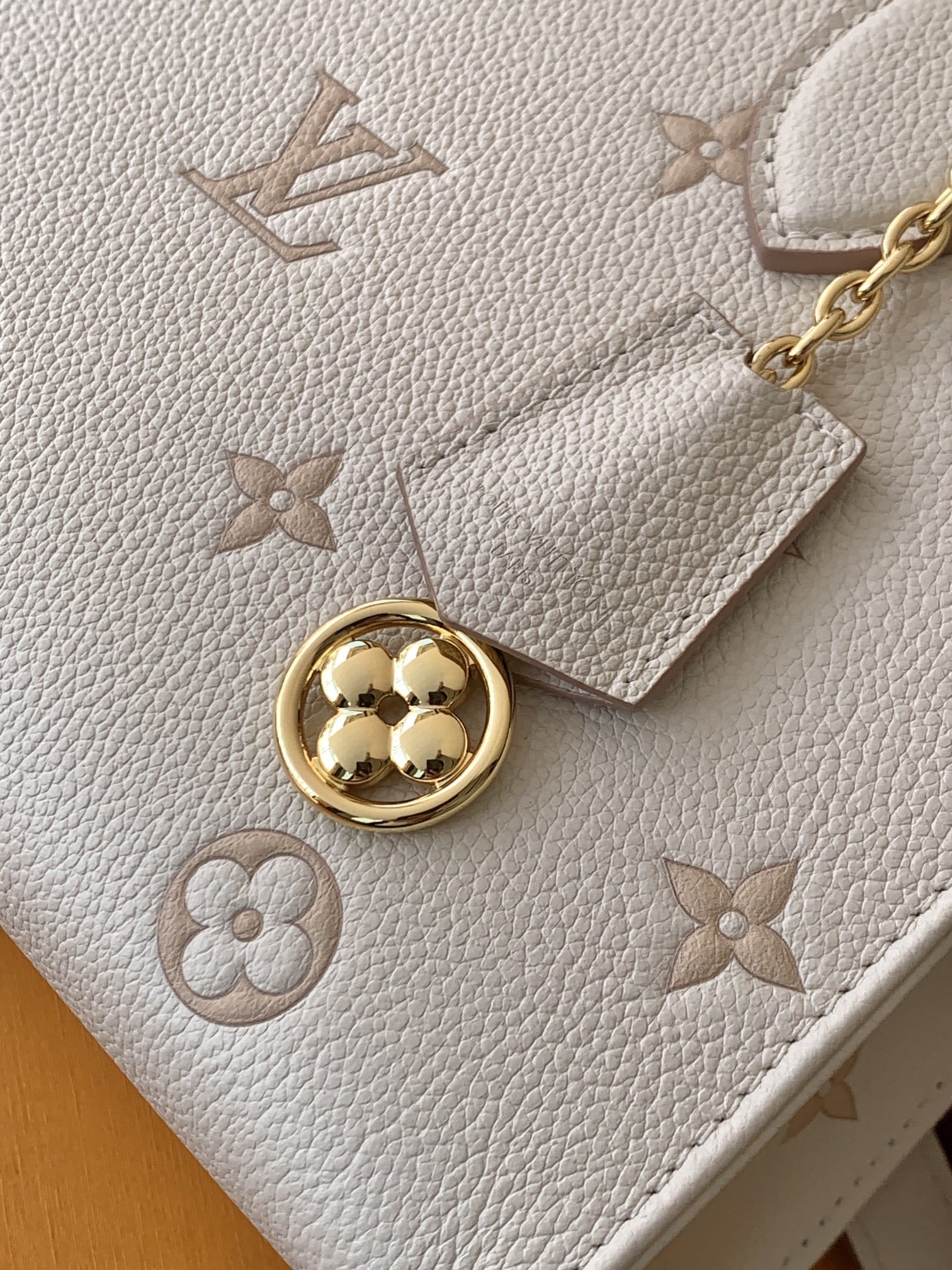 【特级MB163c芯片版原厂皮】ONTHEGO 小号手袋型号:M14403白色材料:A级全钢五金,进口原