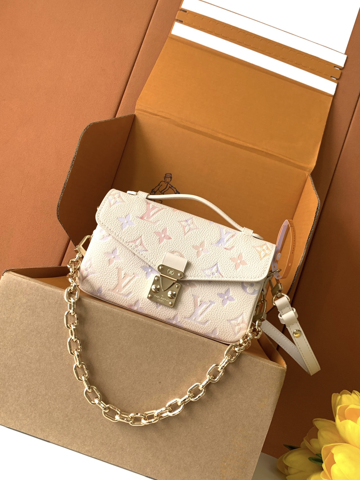 【特级MB163c芯片版原厂皮】POCHETTE MÉTIS EAST WEST 手袋型号：M25682