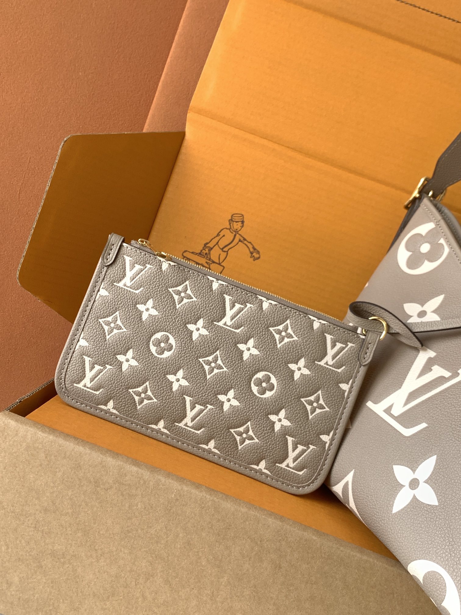 动态芯片版,【特级精品原厂皮,全钢五金💋 M47180大象灰压花 】CarryAll 小号手袋取材 Mo