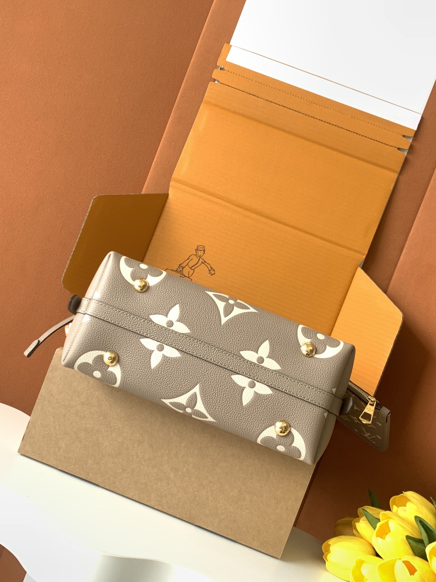 动态芯片版,【特级精品原厂皮,全钢五金💋 M47180大象灰压花 】CarryAll 小号手袋取材 Mo