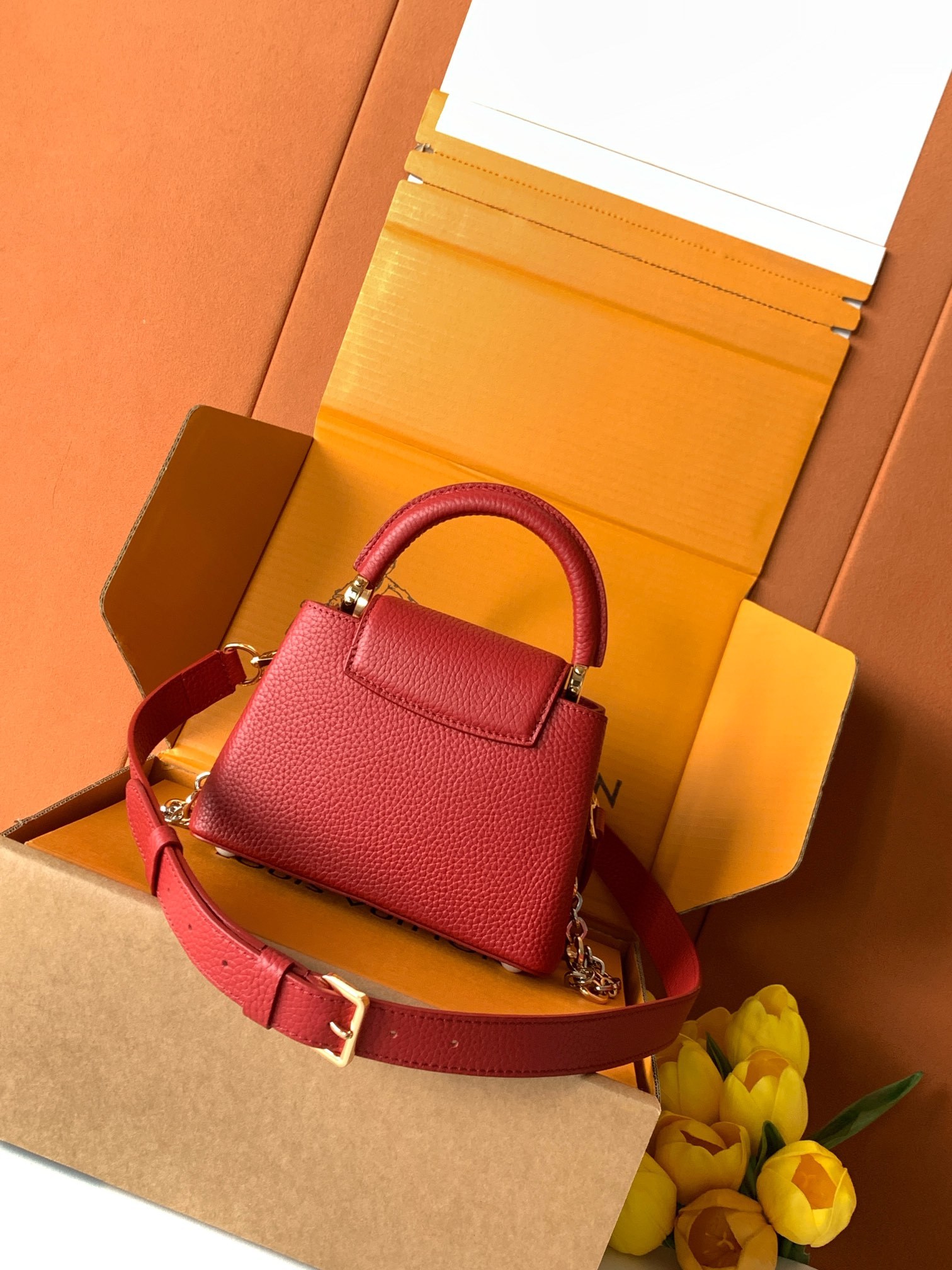 特级全钢五金 M12938半红金 本款Capucines手袋出自CapucinesChain On Yo