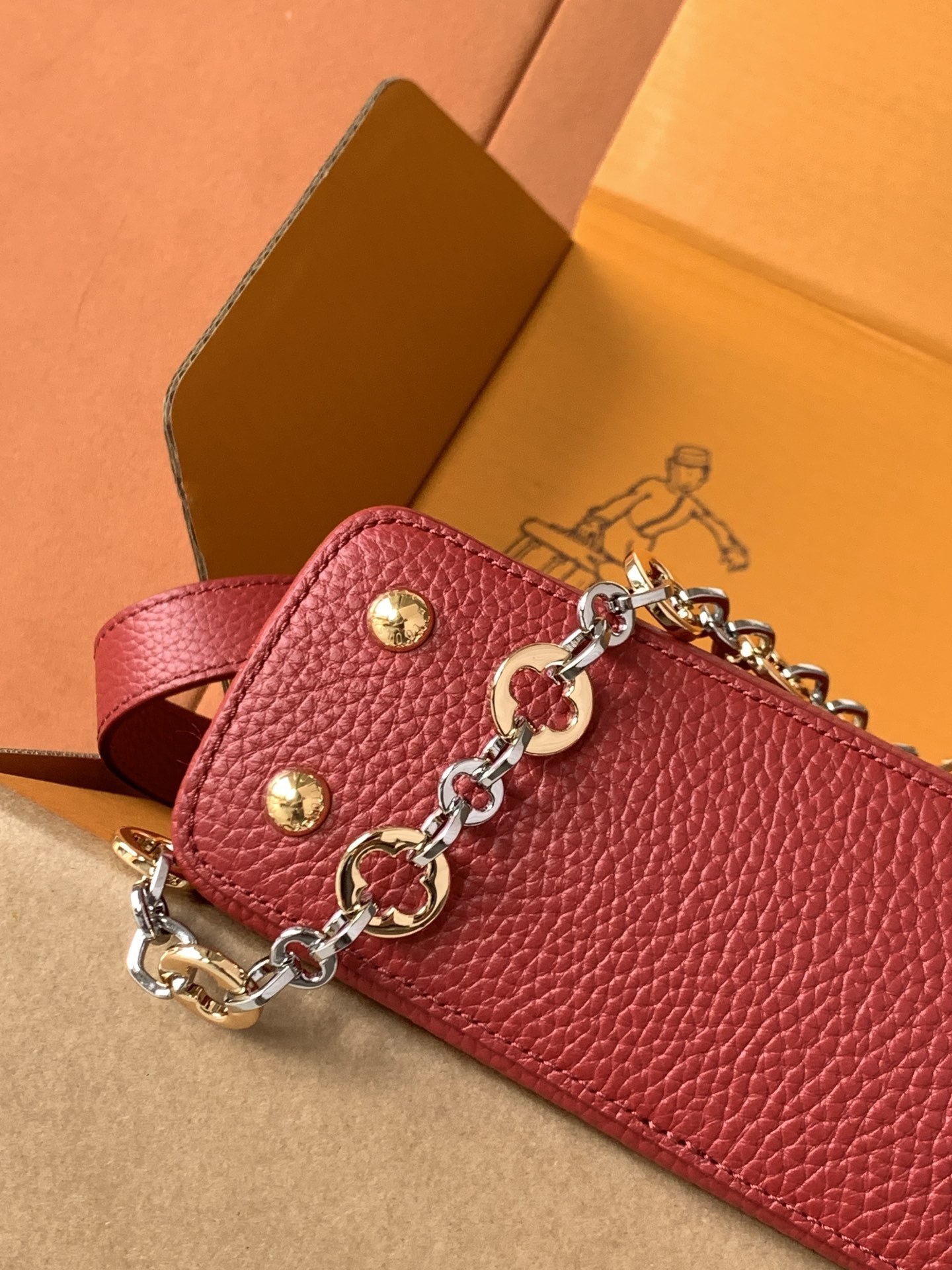 特级全钢五金 M12938半红金 本款Capucines手袋出自CapucinesChain On Yo