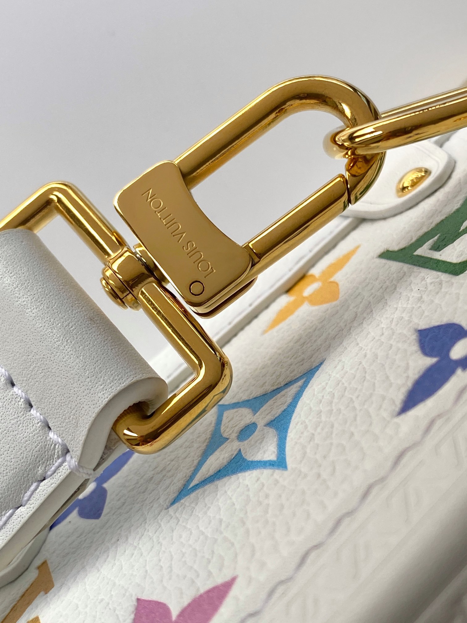 M14046私品(163动态UID )进口菱形面料 (品质第九次升级,进口原厂皮.专柜同步,动态电子芯片