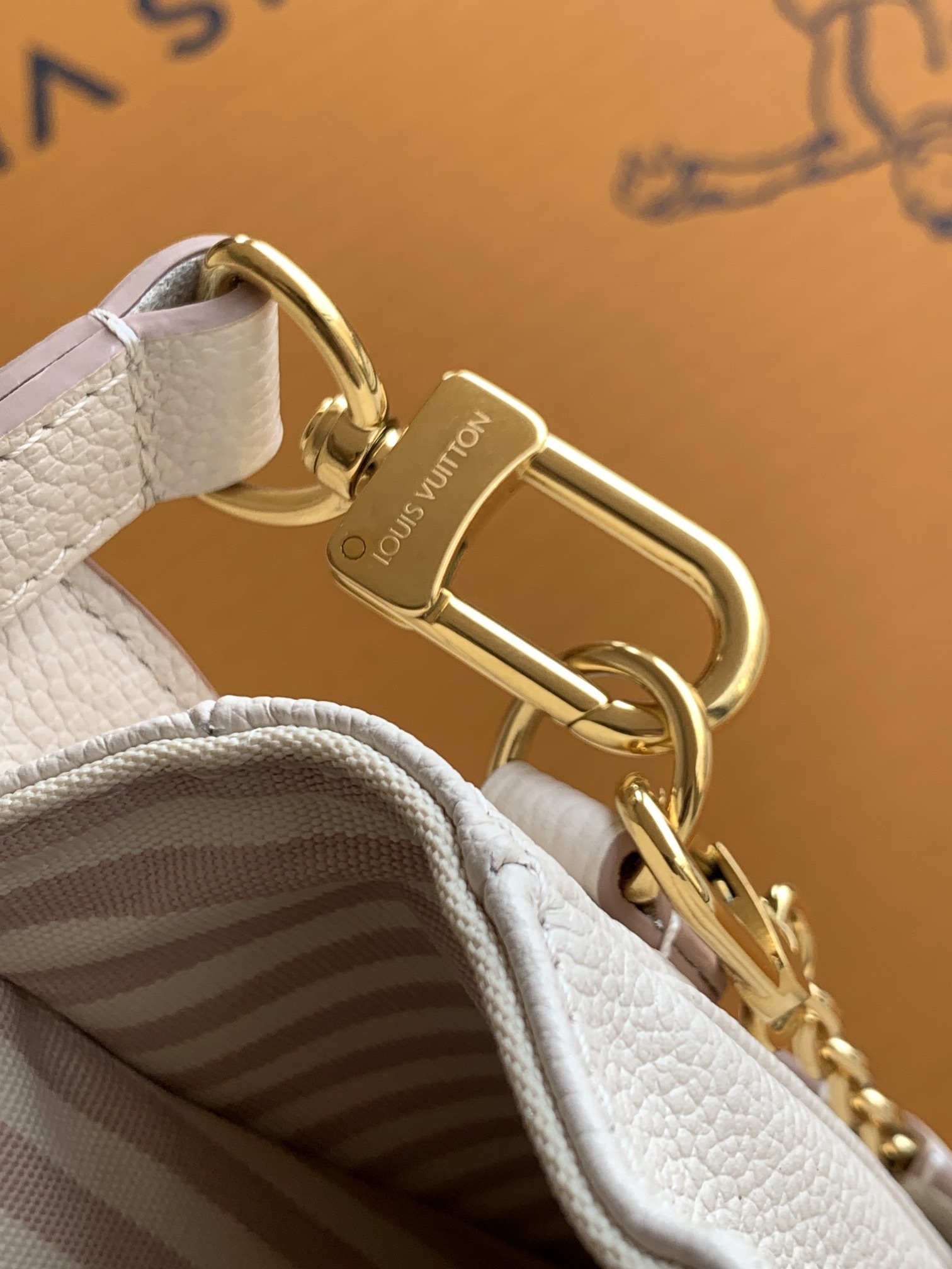 特级全钢变码芯片M14977奶油色 全皮邮差包 NEW Métis Pouch 邮差包 这个版本的Poc