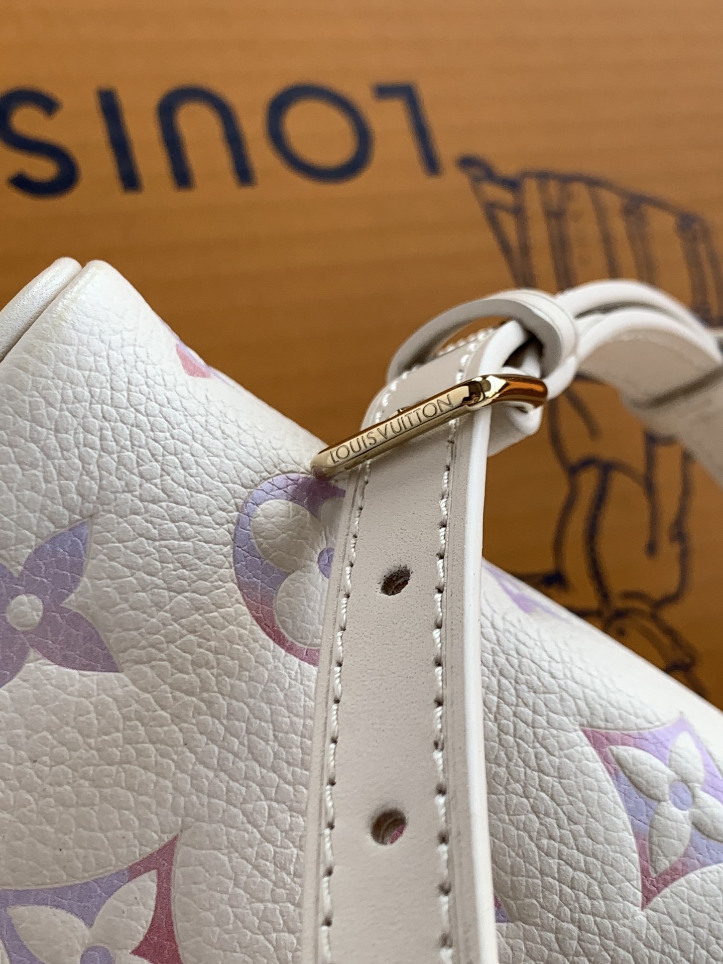 【特级MB163c芯片版原厂皮】本款 Nano Speedy 手袋型号:M25591材料:A级全钢五金,