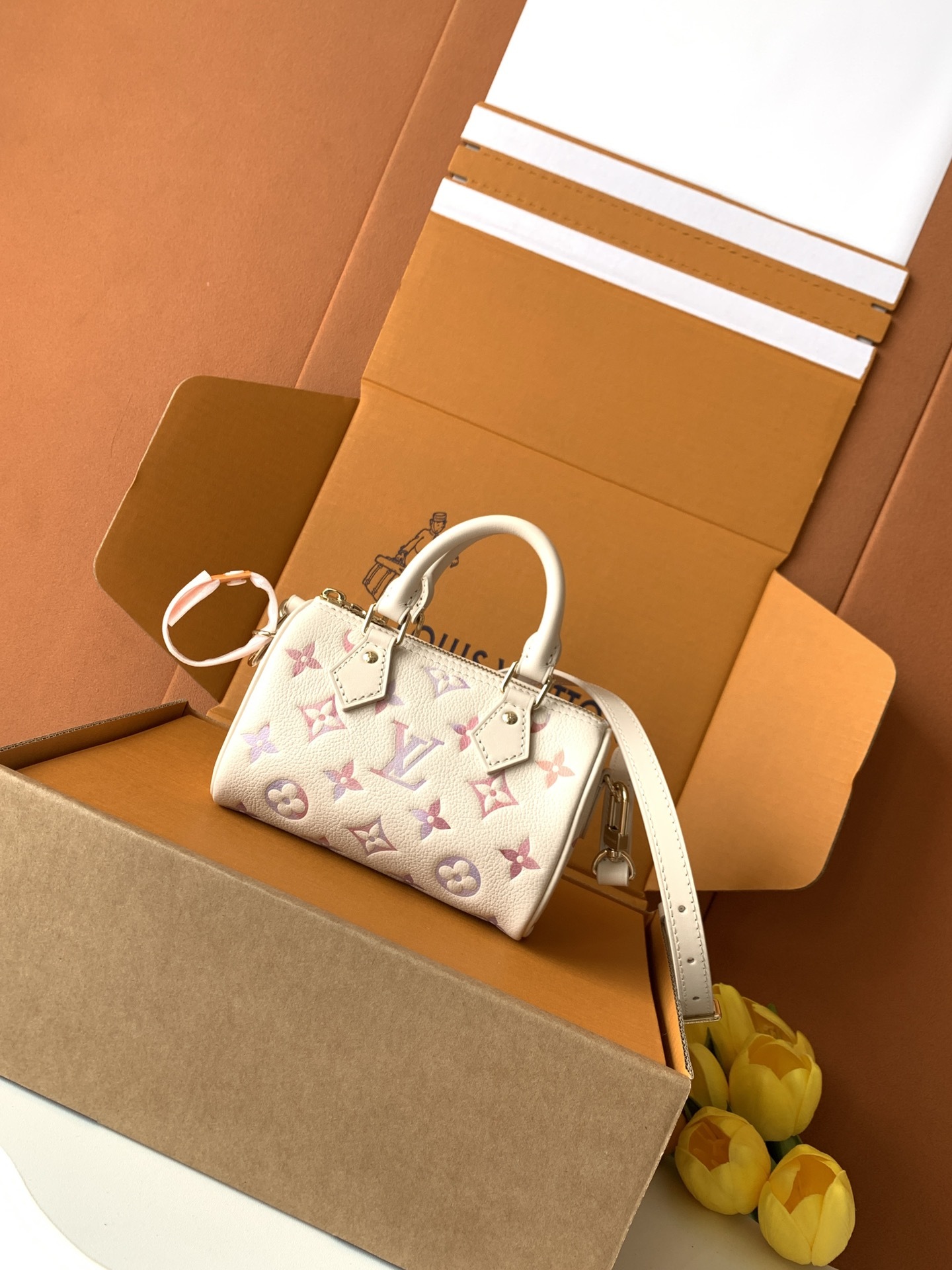 【特级MB163c芯片版原厂皮】本款 Nano Speedy 手袋型号:M25591材料:A级全钢五金,