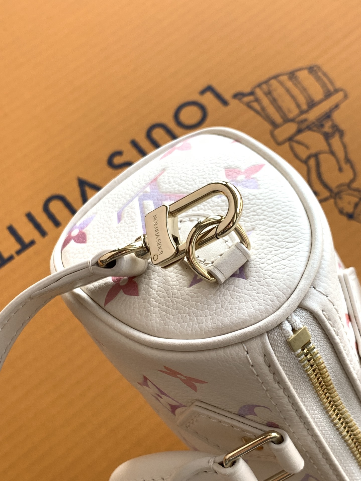 【特级MB163c芯片版原厂皮】本款 Nano Speedy 手袋型号:M25591材料:A级全钢五金,