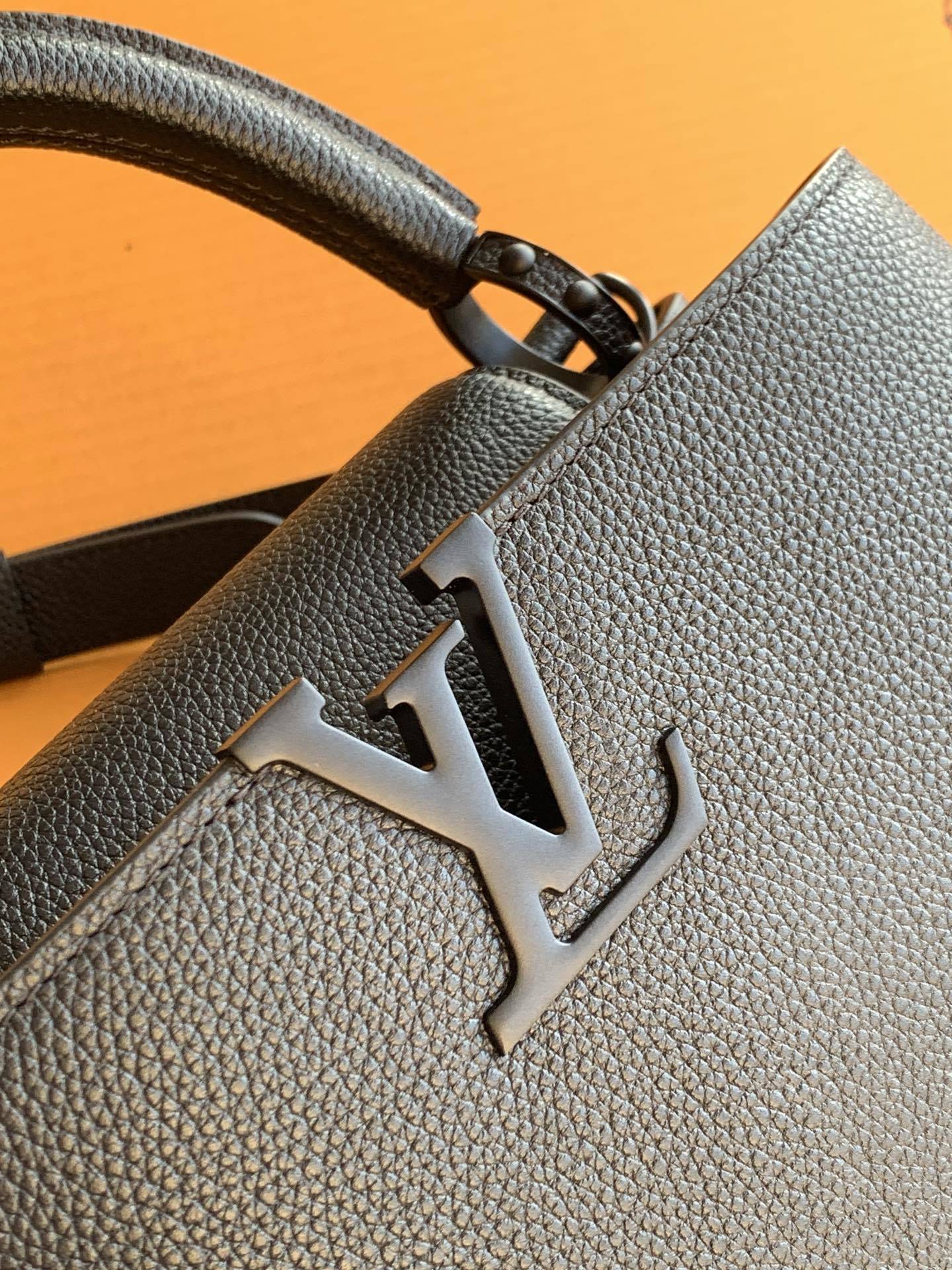 【特级MB163c01芯片版原厂皮】本款CarryAll BB 手袋型号:M25255黑色163c01芯