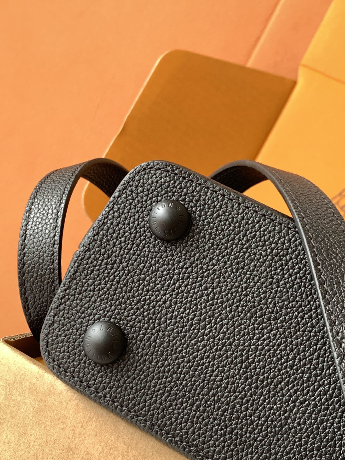 【特级MB163c01芯片版原厂皮】本款CarryAll 手袋型号:M23947黑色163c01芯片版材