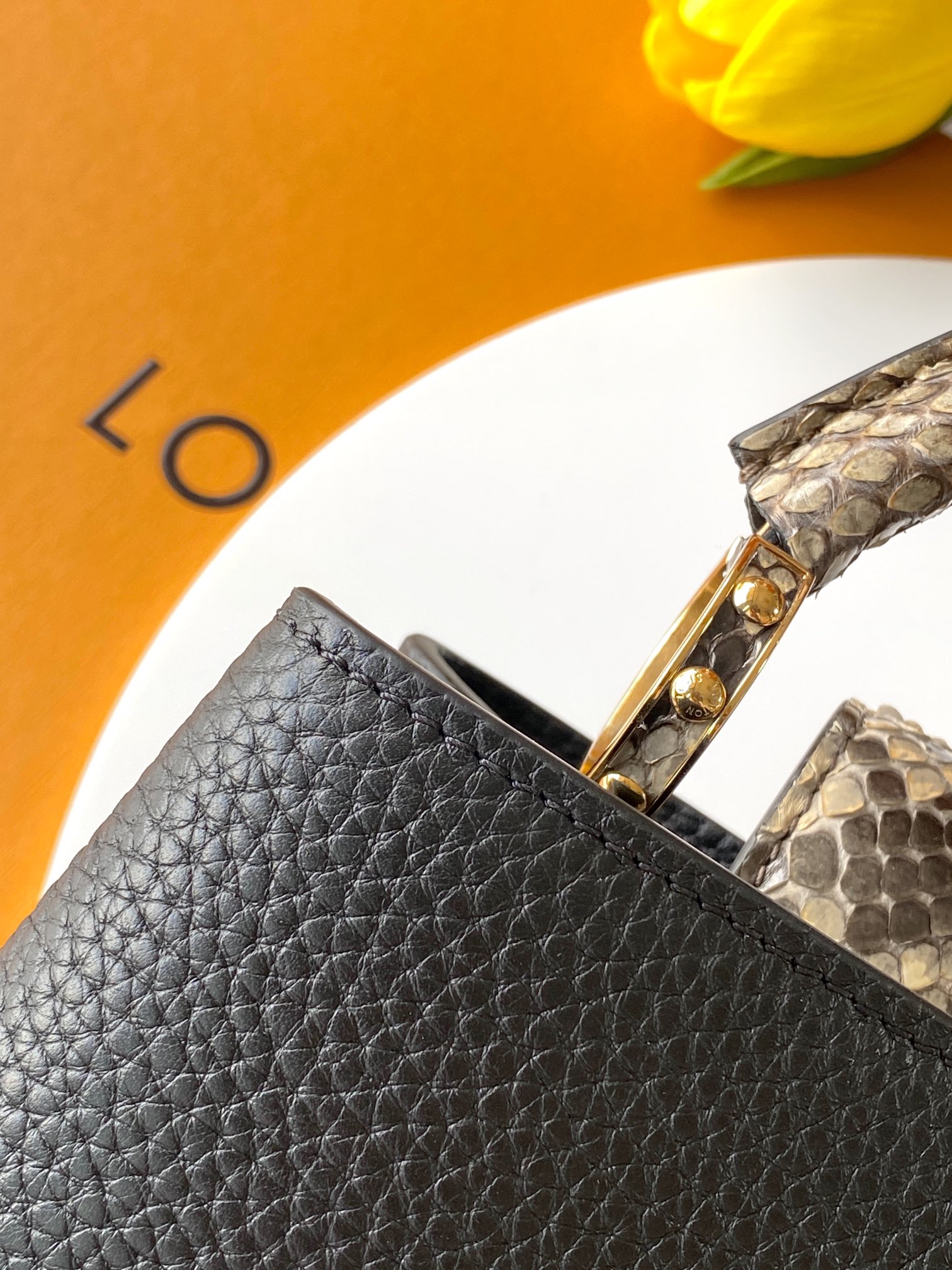 Louis Vuitton 全钢 N80071进口牛皮黑配蟒蛇金扣