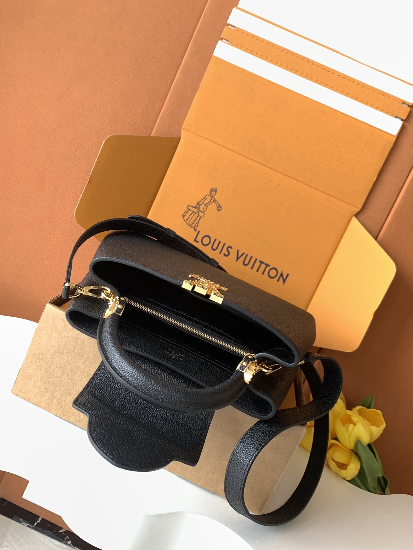 【全钢五金 变码芯片】特级配全套包装 M24672进口牛皮黑色金扣中号本款capucines eastw