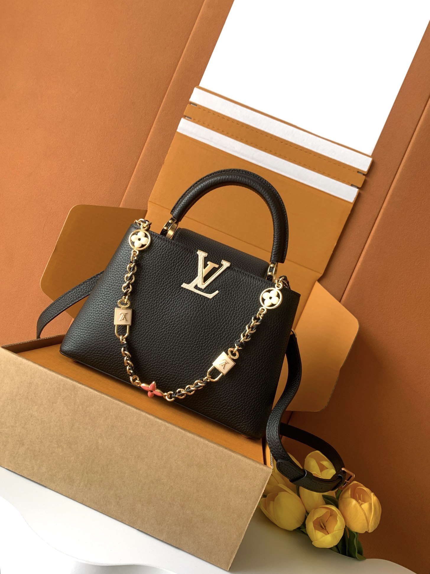 Louis Vuitton 动态芯片版 全钢进口牛皮 M23950黑色配白色金升级版五金