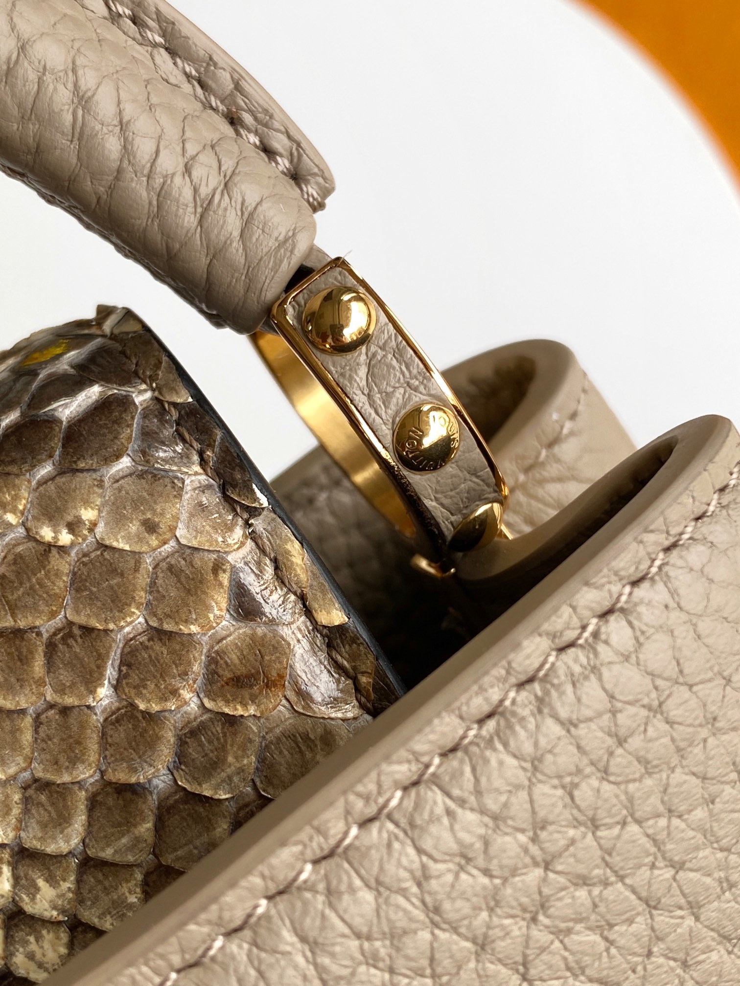 【特级MB新版芯片原厂皮】Capucines 迷你 灰色配亮光蟒蛇金型号:M81208材料:A级全钢五金