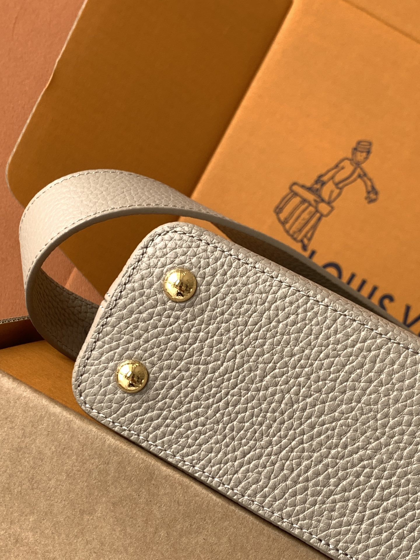 【特级MB新版芯片原厂皮】Capucines 迷你 灰色配亮光蟒蛇金型号:M81208材料:A级全钢五金