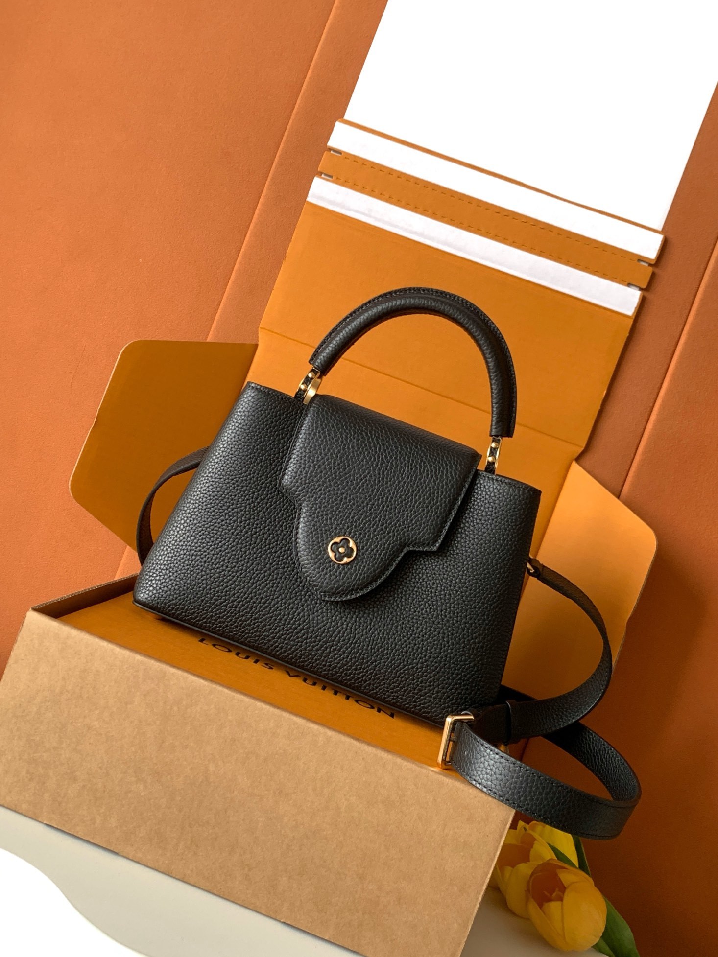 【特级MB新版芯片原厂皮】Capucines 迷你 黑色金型号:M24728材料:A级全钢五金,进口牛皮