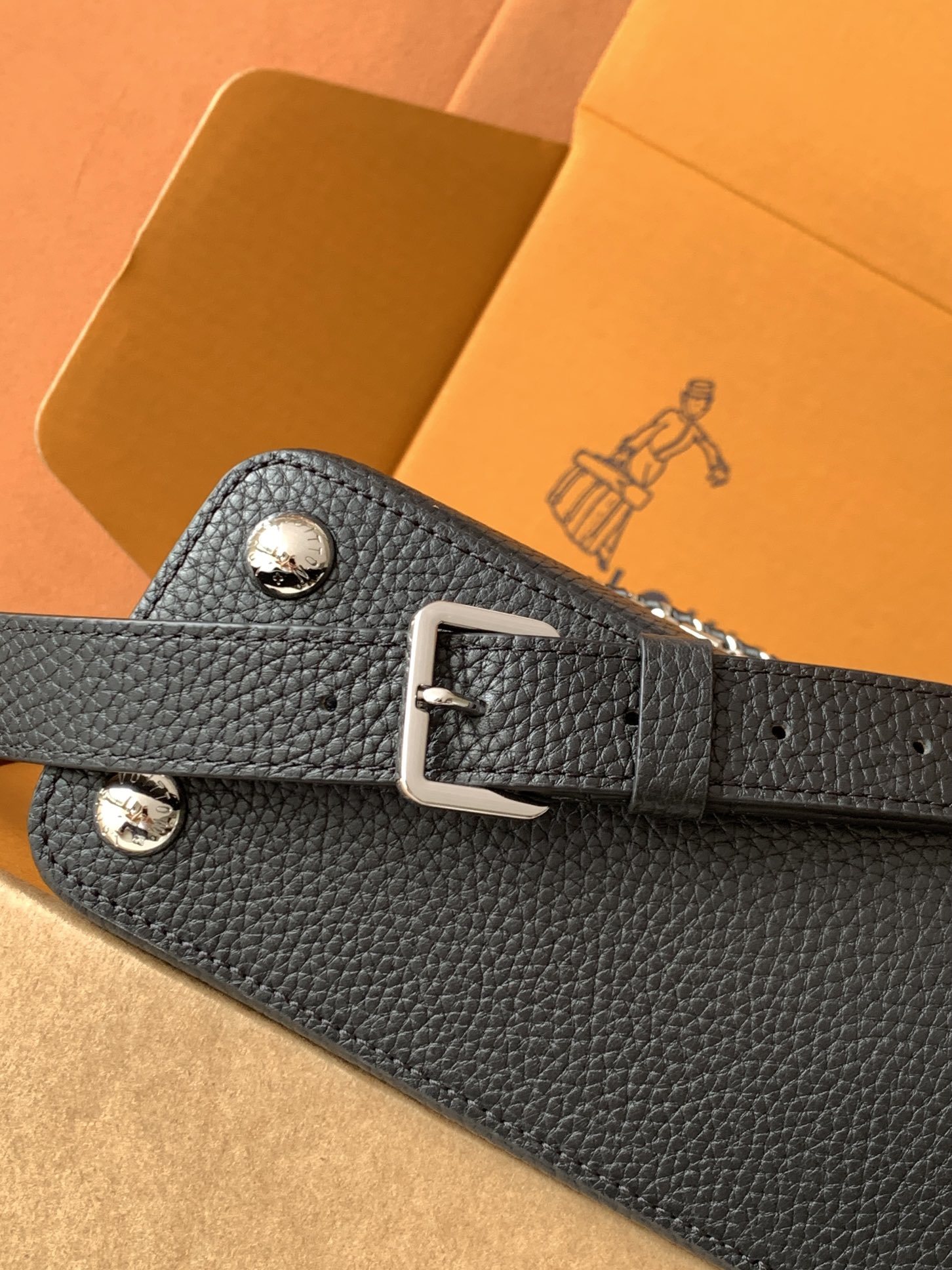 【全钢五金 MB163c01变码芯片】特级配全套包装 款号M11909 进口牛皮黑色银扣本款Capuci