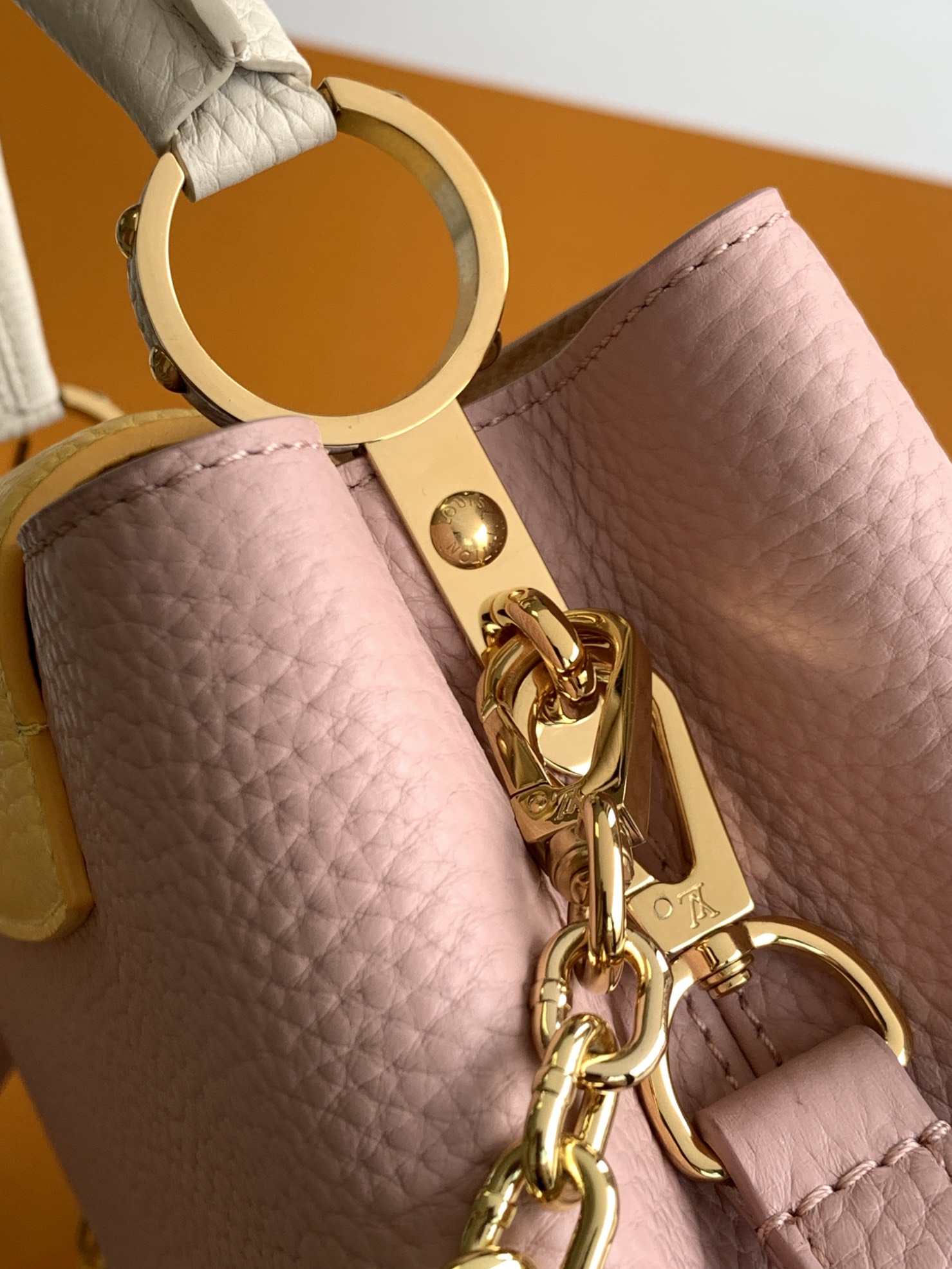 Louis Vuitton 全钢五金 M20844进口牛皮西柚粉配蛋黄金卉三拼
