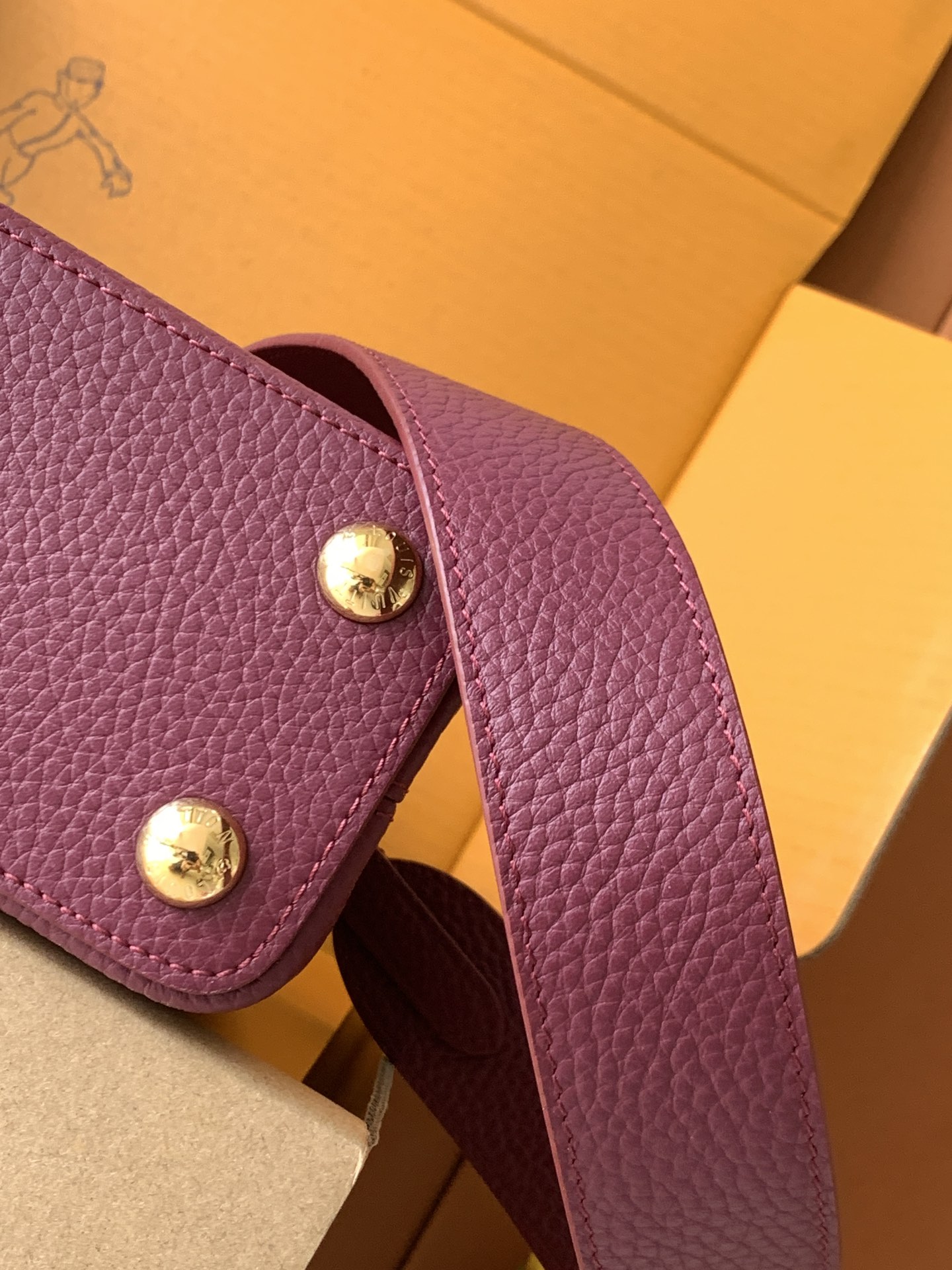 【全钢五金 进口牛皮💋 N82068葡萄紫配巴黎粉蟒蛇金扣】此款包身为粒面 Taurillon进口 皮革