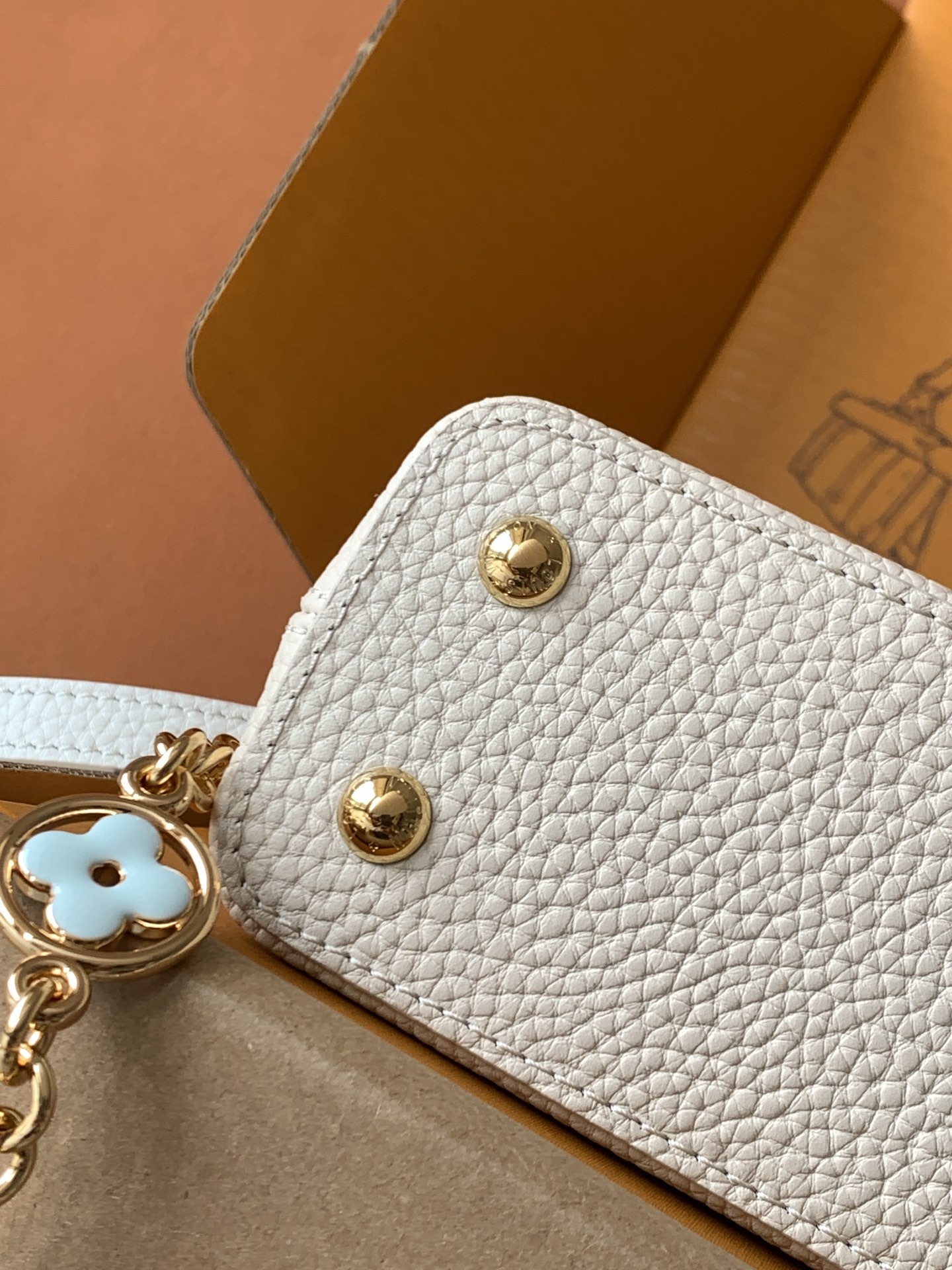 全钢五金 进口牛皮 纯手工定制✨M23953珍珠白配蓝色金 （163C芯片版）皮料是意大利A级皮料是在于