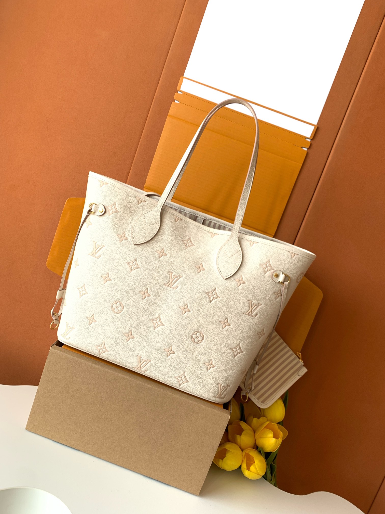 【特级MB163c芯片版原厂皮】本款 Neverfull MM 手袋型号：M14285材料：A级全钢五金