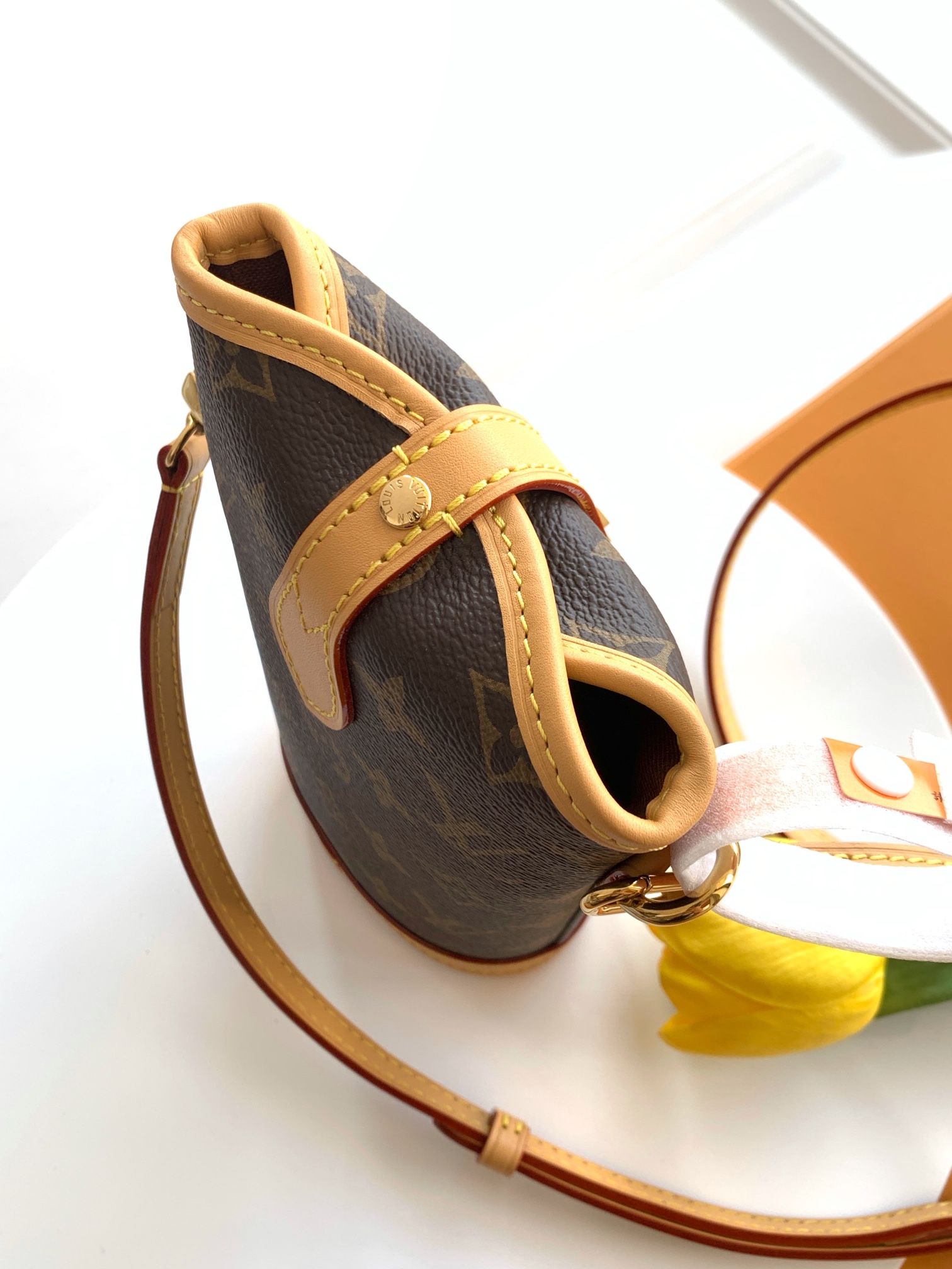 【特级MB芯片版原厂皮】FOLD ME 手拿包型号：M80874材料：A级全钢五金，进口原厂面料包装：全