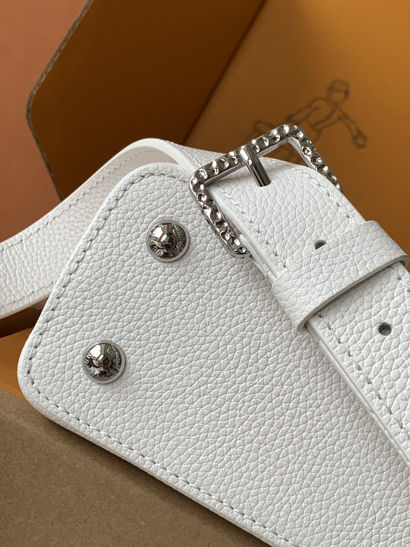 【全钢五金 进口牛皮 变码芯片】特级配全套包装 CAPUCINES EAST WEST 迷你手袋 款号M