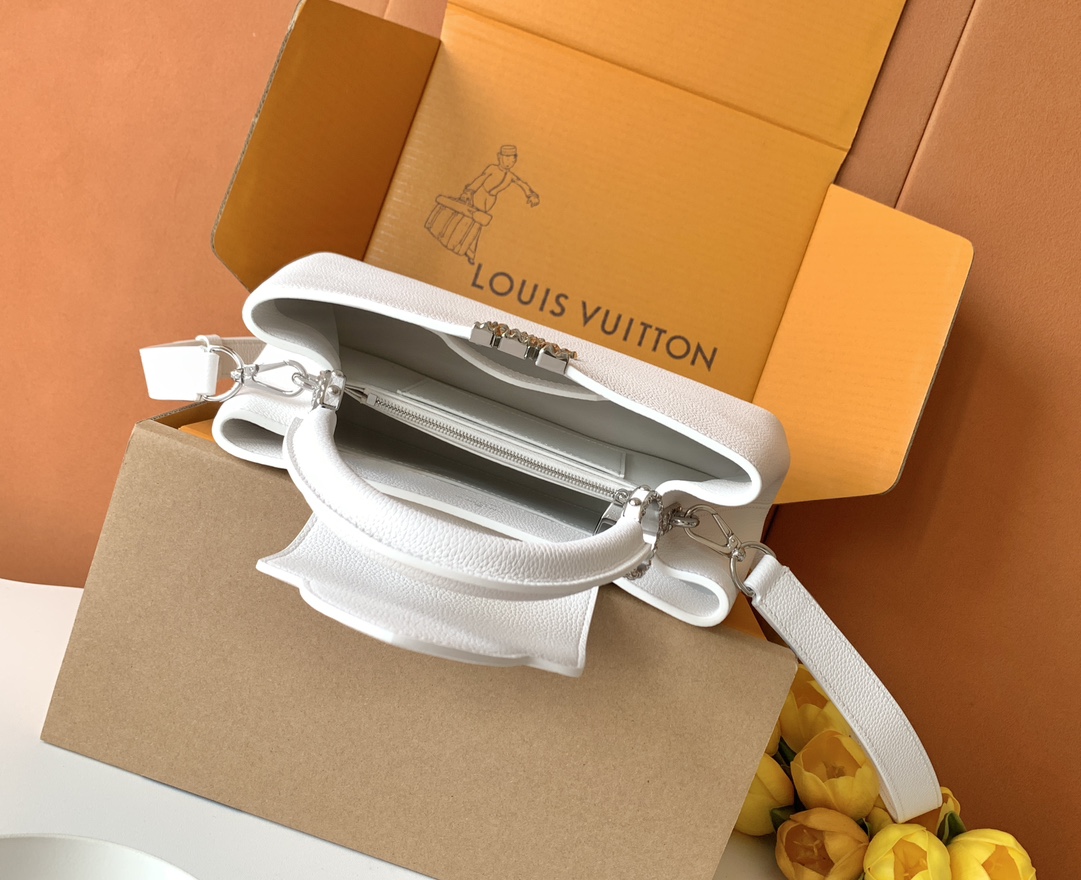 【全钢五金 进口牛皮 变码芯片】特级配全套包装 M24672进口牛皮白色银扣中号本款capucines 