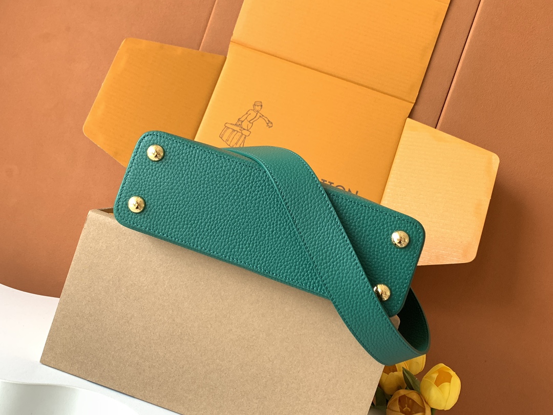 【全钢五金 进口牛皮 💋N80741深绿配亮光蟒蛇金扣】Capucines BB手袋 法国进口小牛皮,闪