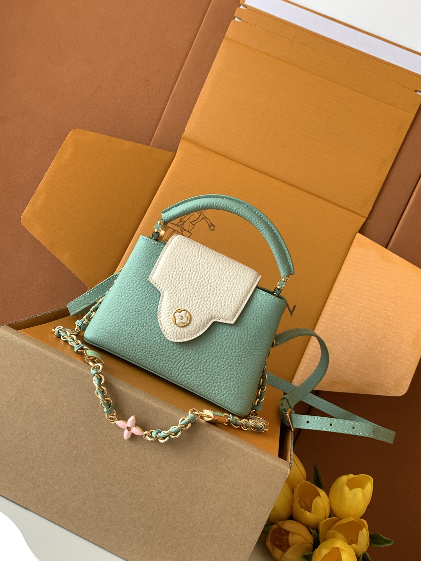 特级全钢五金（163C芯片版）【进口牛皮💋 M23951绿配珍珠白金】【Capucines mini 手