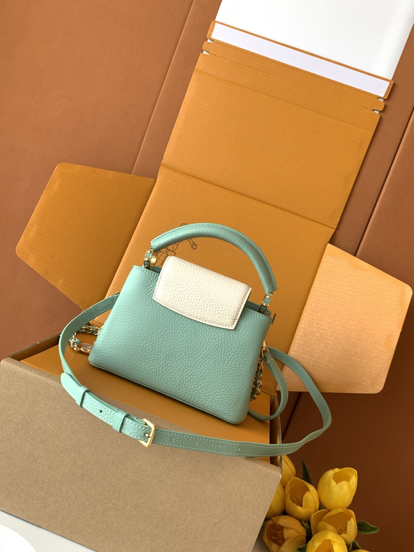 特级全钢五金（163C芯片版）【进口牛皮💋 M23951绿配珍珠白金】【Capucines mini 手