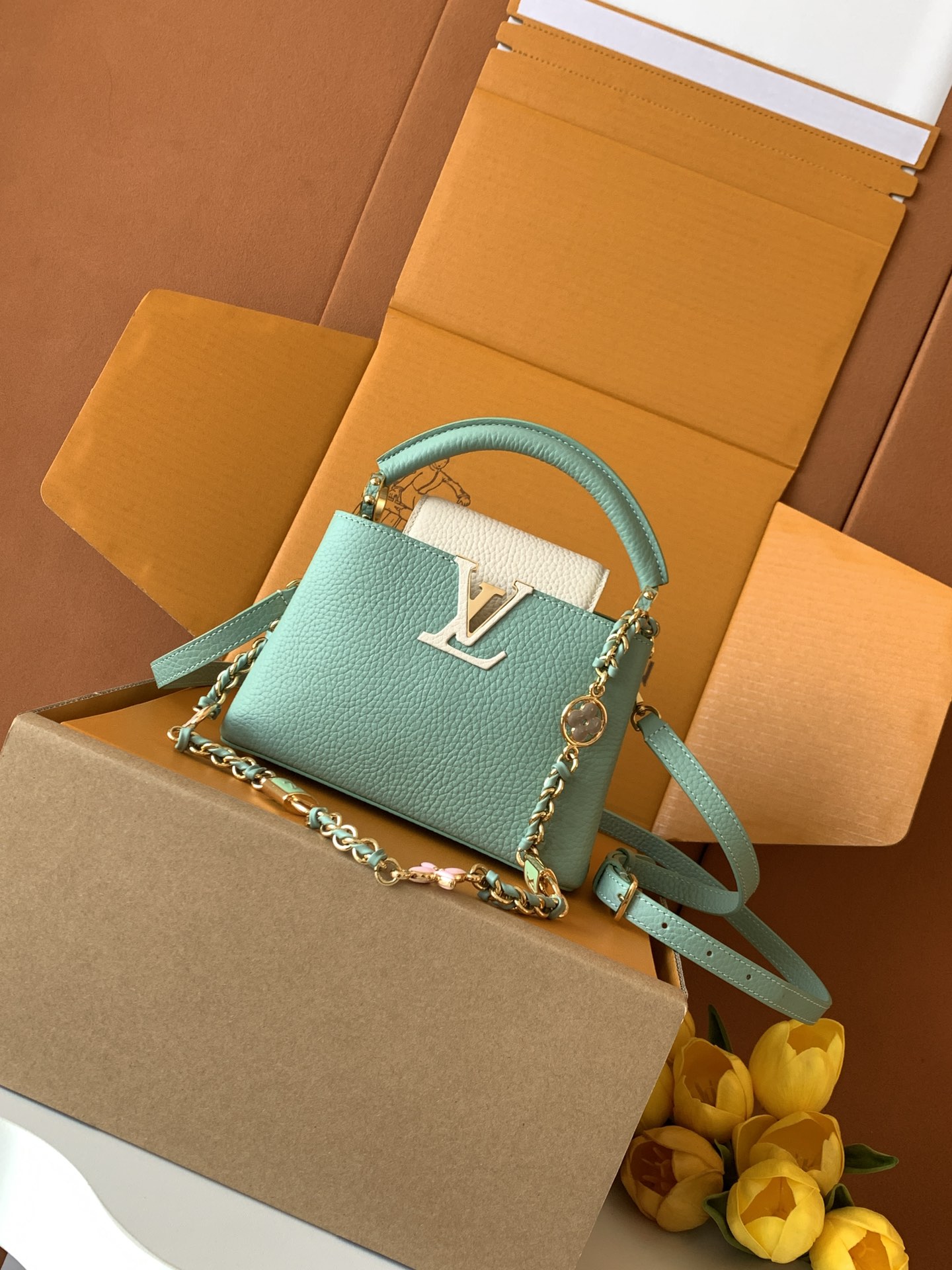 特级全钢五金（163C芯片版）【进口牛皮💋 M23951绿配珍珠白金】【Capucines mini 手